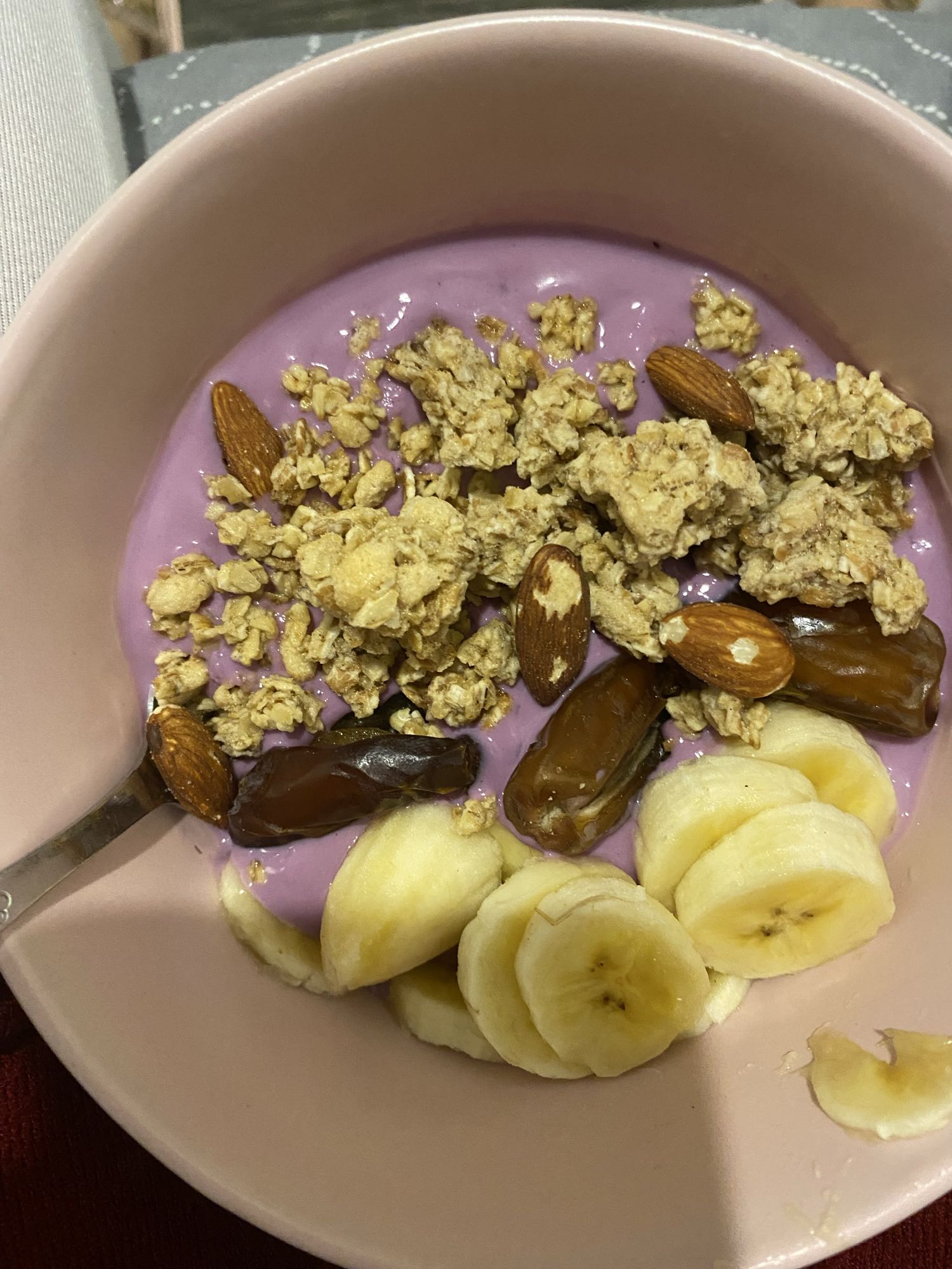 Tazón de yogur con frutas