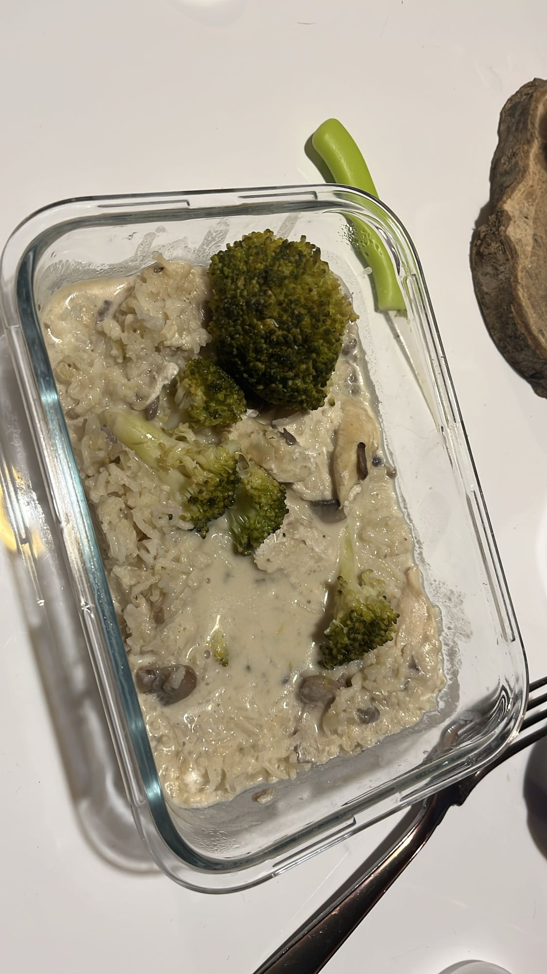Riz crémeux au poulet et brocoli