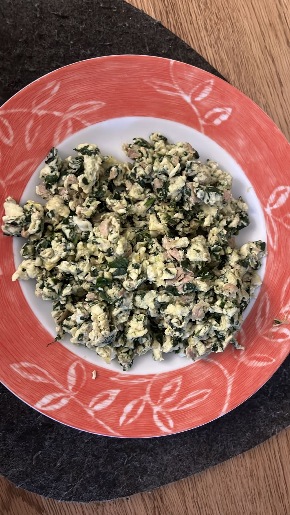 Yumurtalı ıspanak karışımı