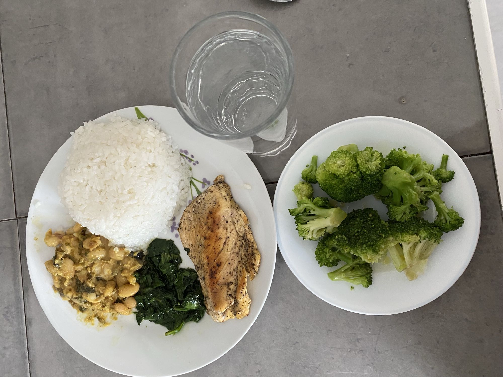 Pollo con arroz y vegetales