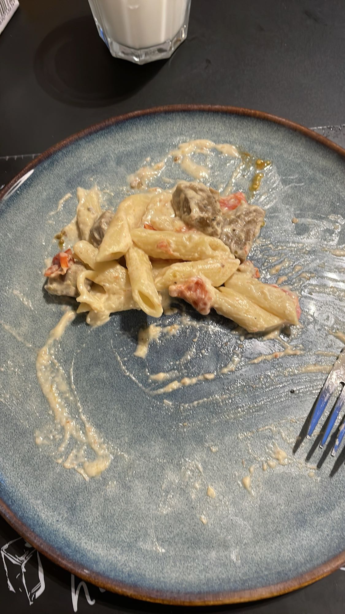 Krämig pasta med kött