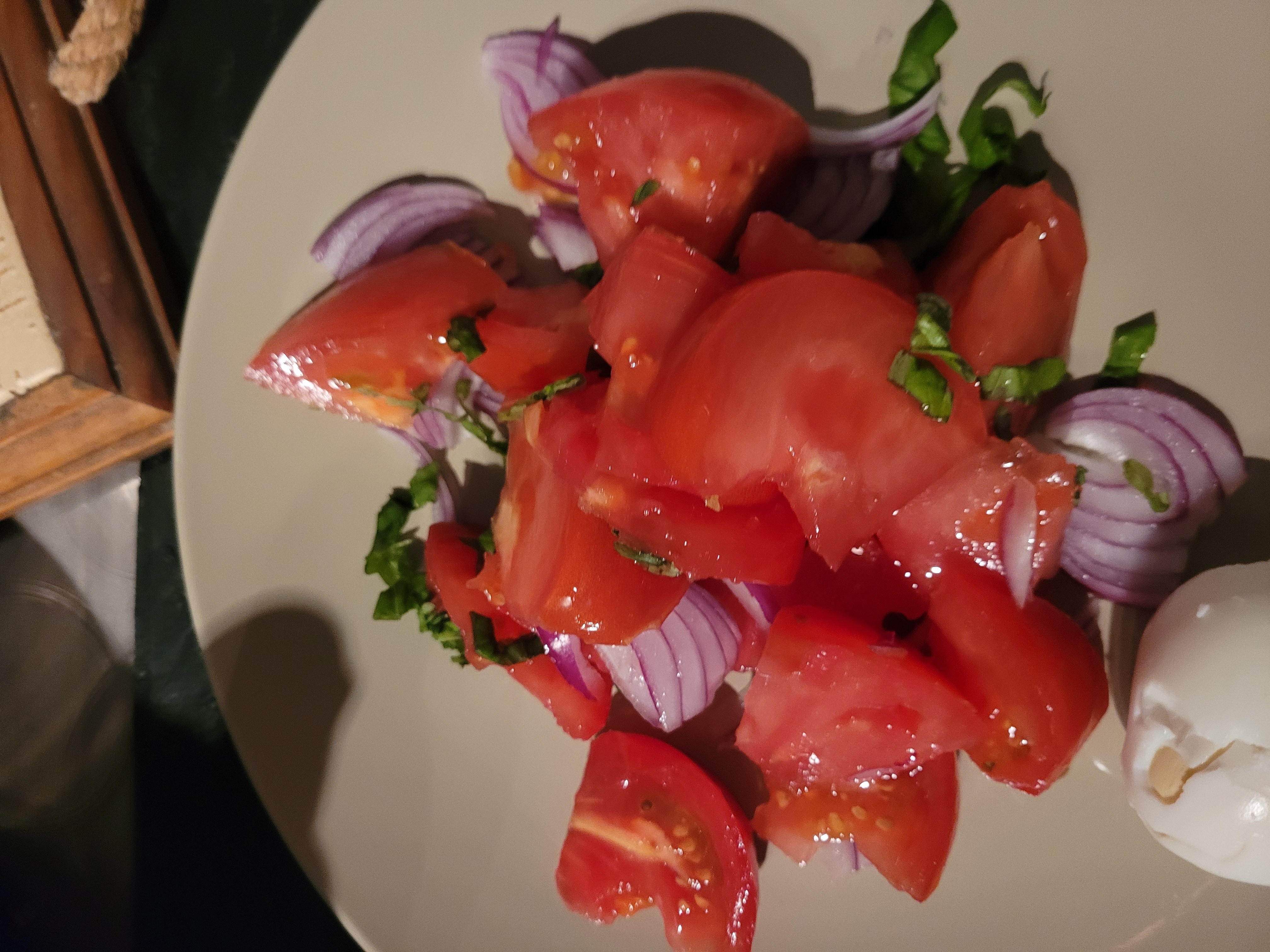 Salade tomate oignon œuf
