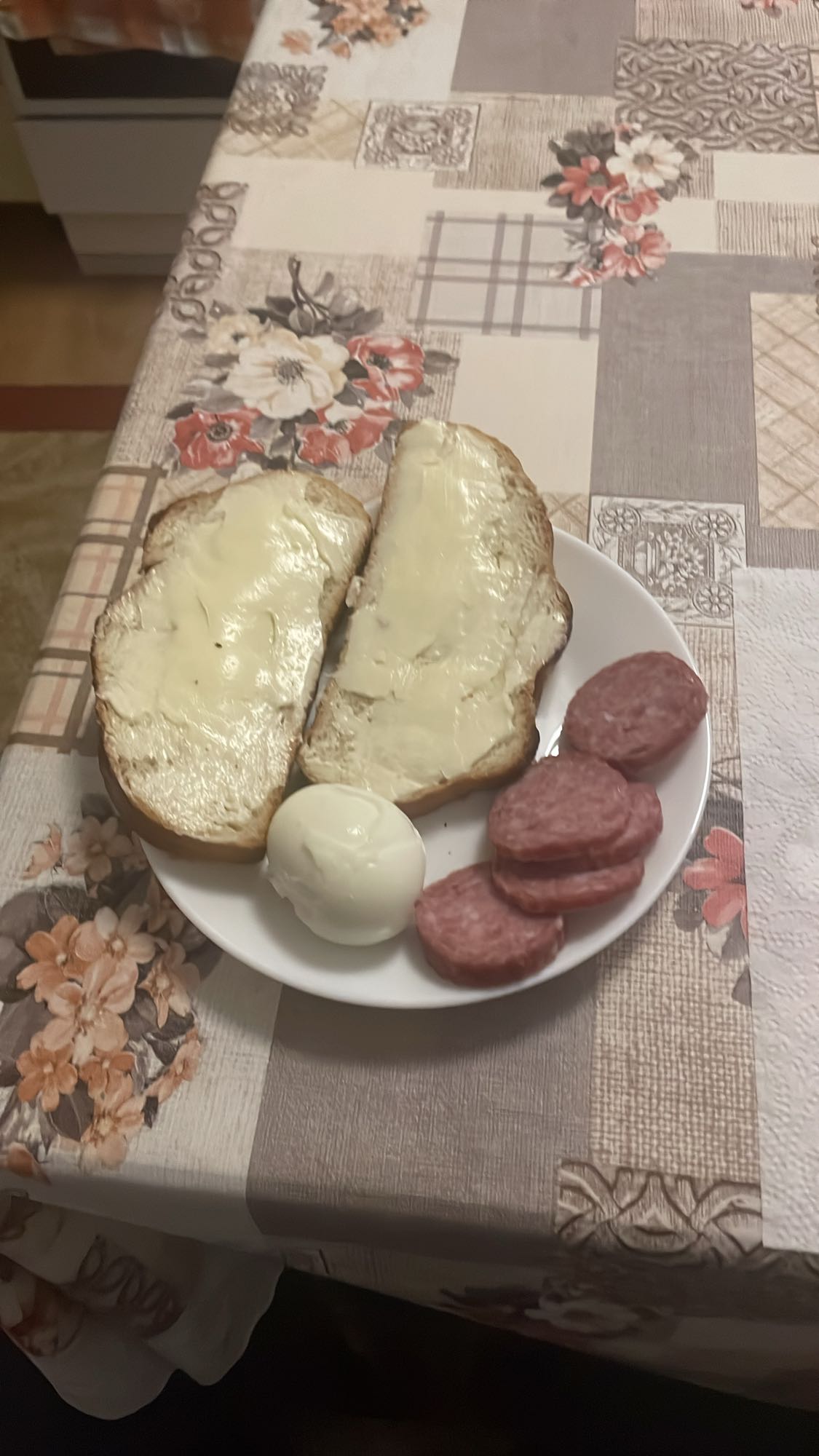 Mic dejun cu pâine și ou