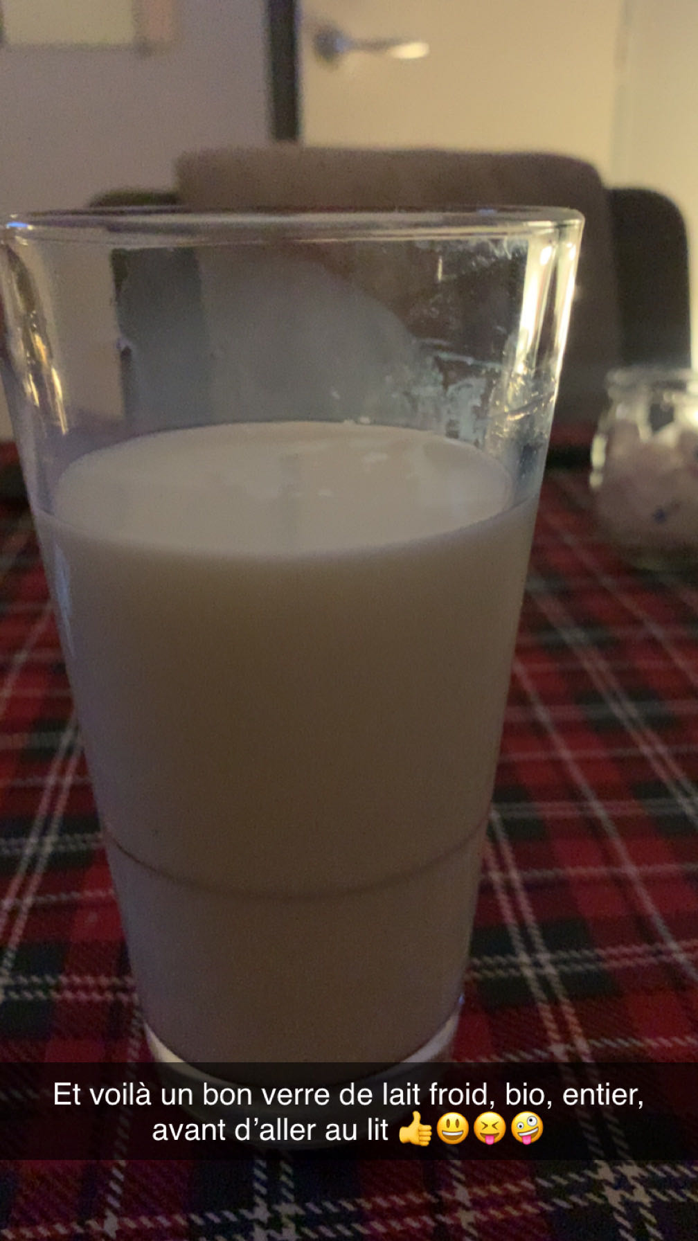 verre de lait entier