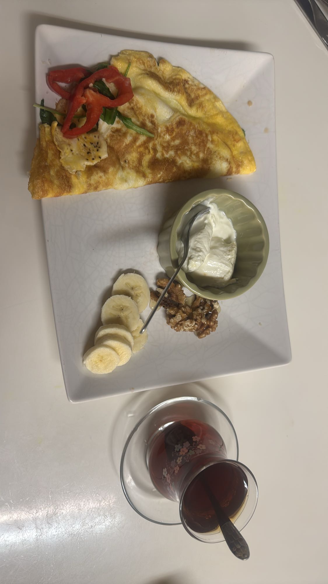 Omelett tallrik frukost