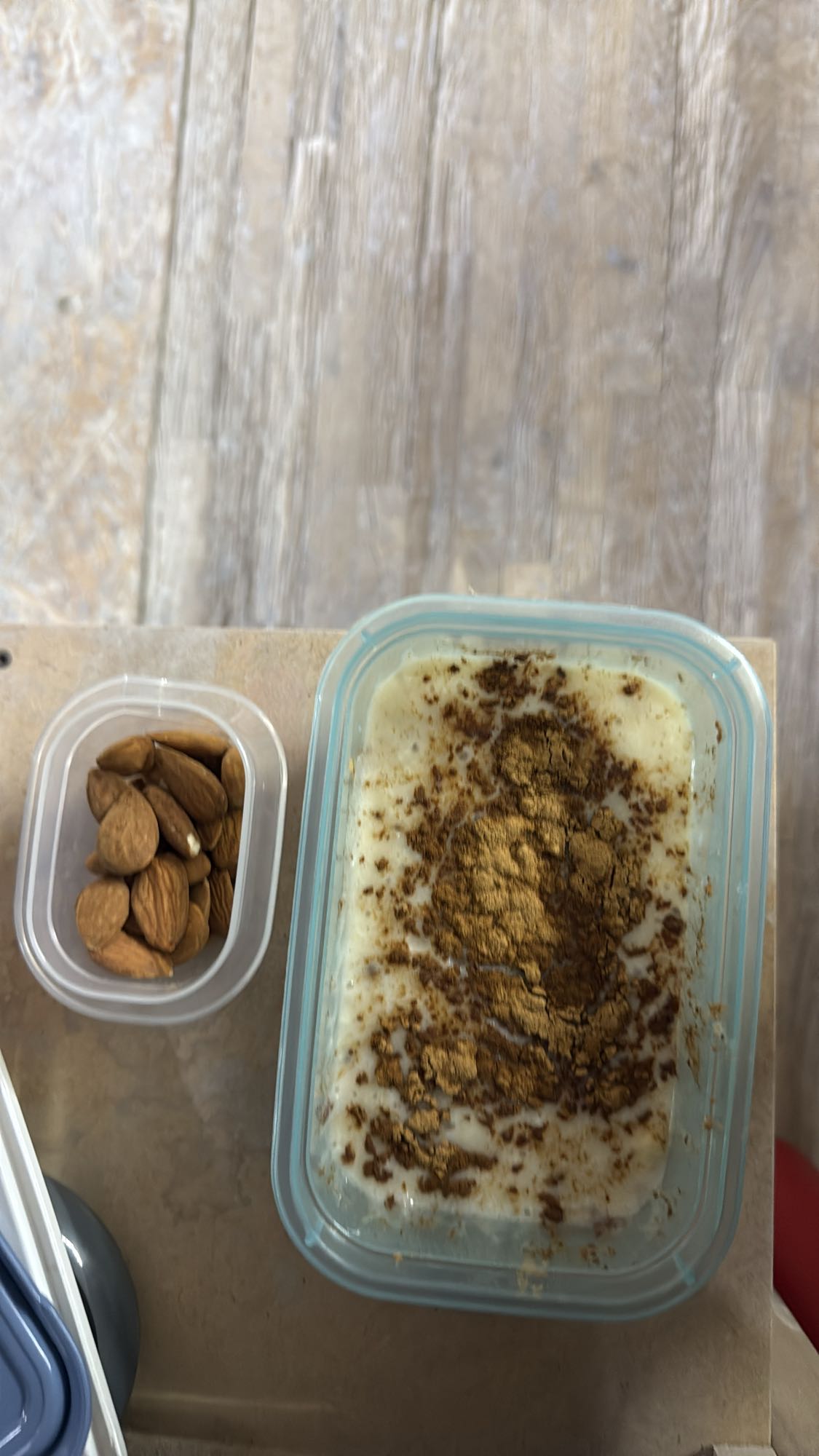 Orez cu lapte, scorțișoară și migdale