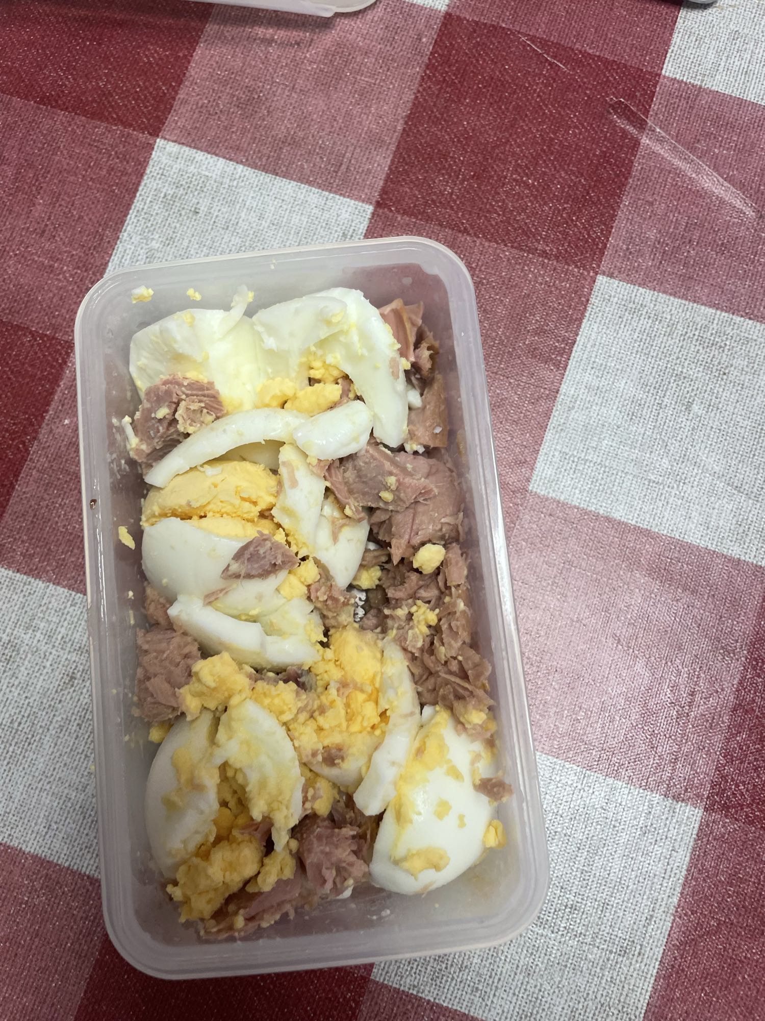 Huevos con atún