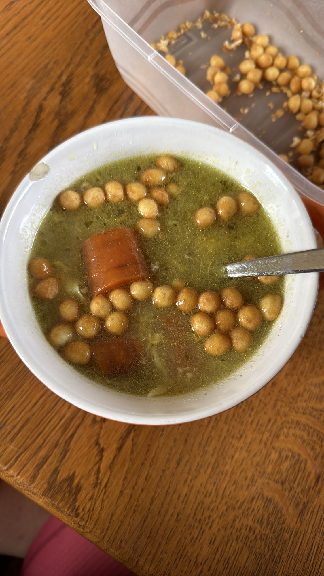 Herb soup with croutons