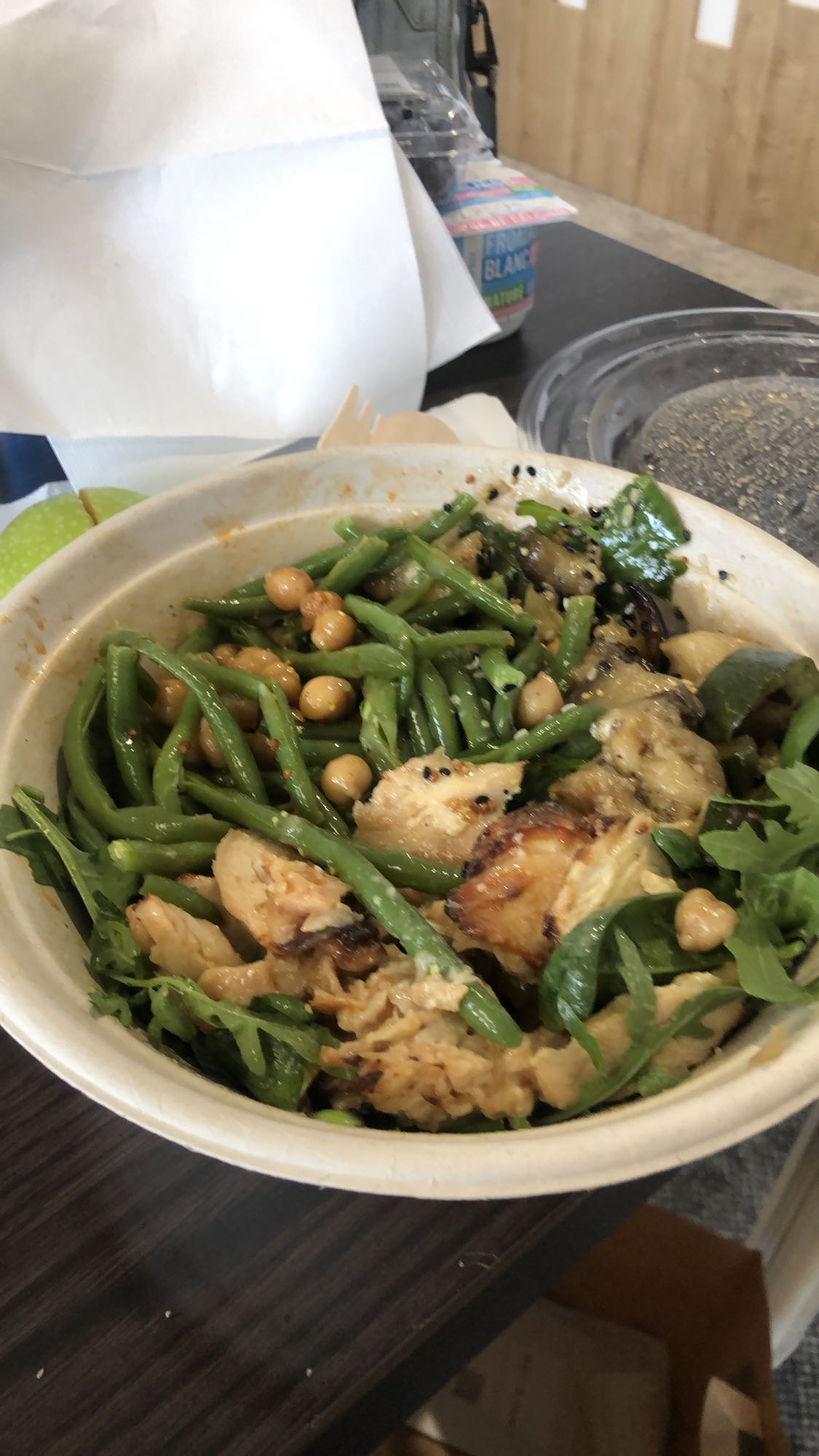 Salade poulet légumes verts