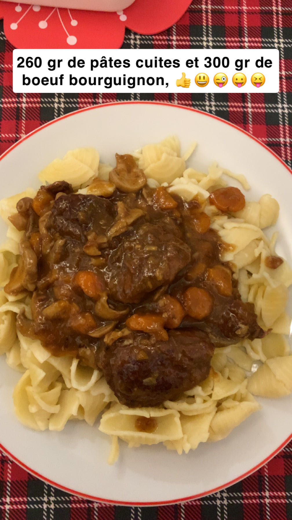 Pâtes et bœuf bourguignon