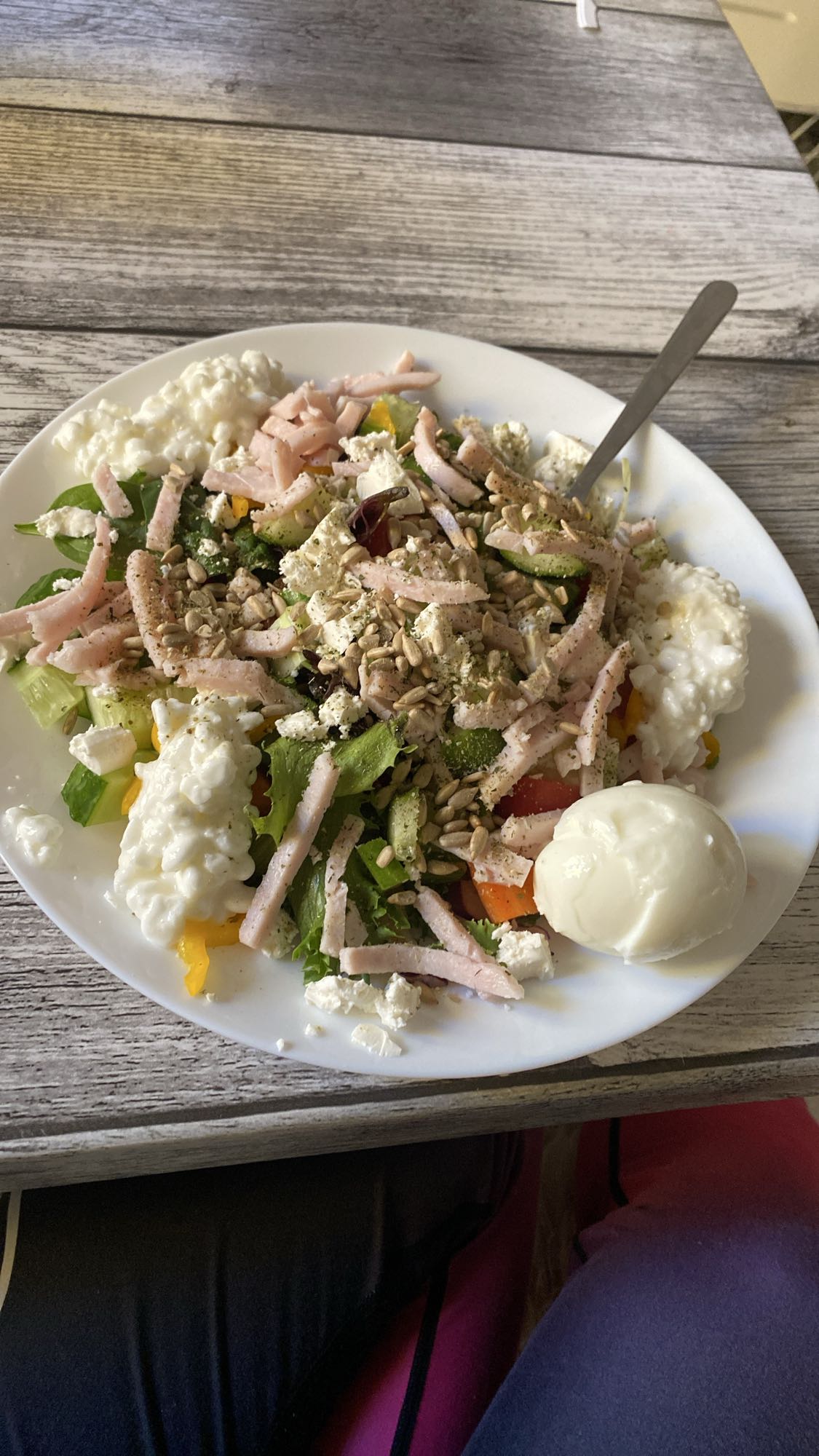 Sallad med ägg och kalkon