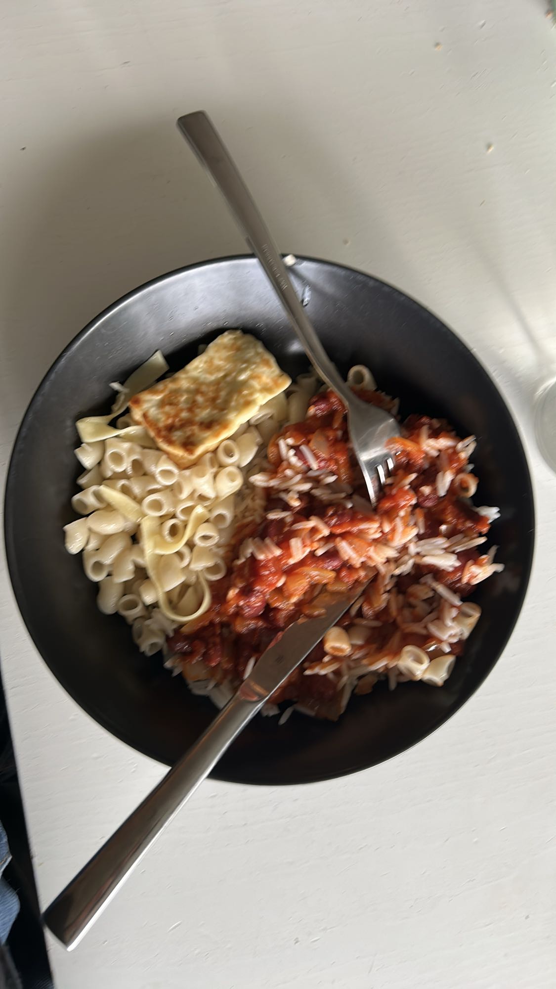 Pasta med tomatsås