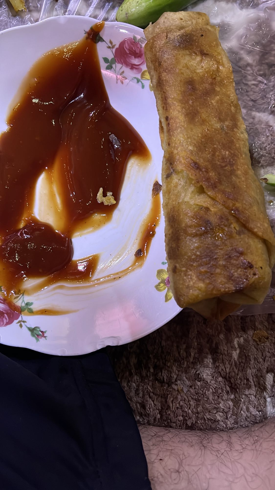 رول مقلي مع صوص