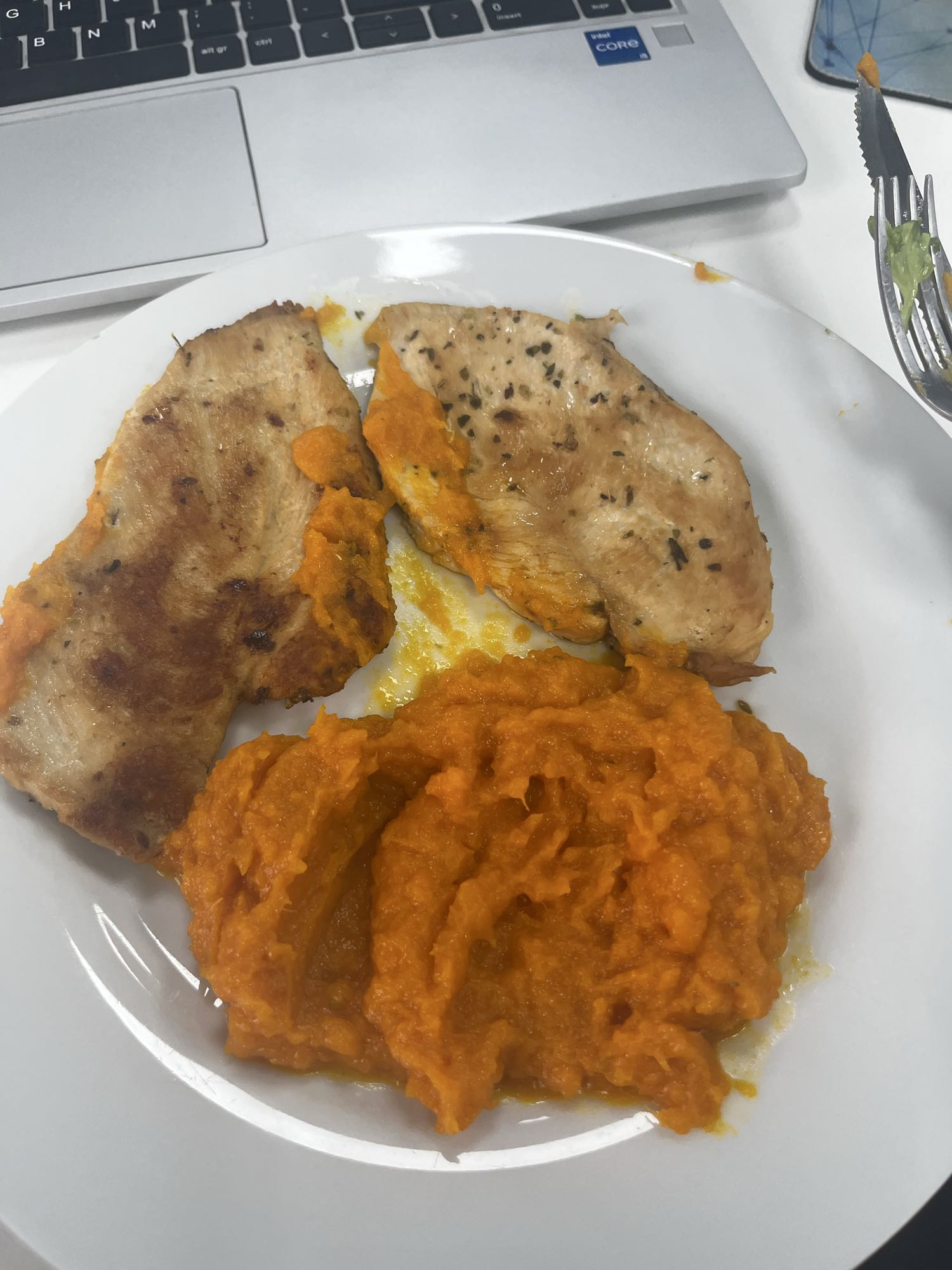 Pollo con puré de calabaza