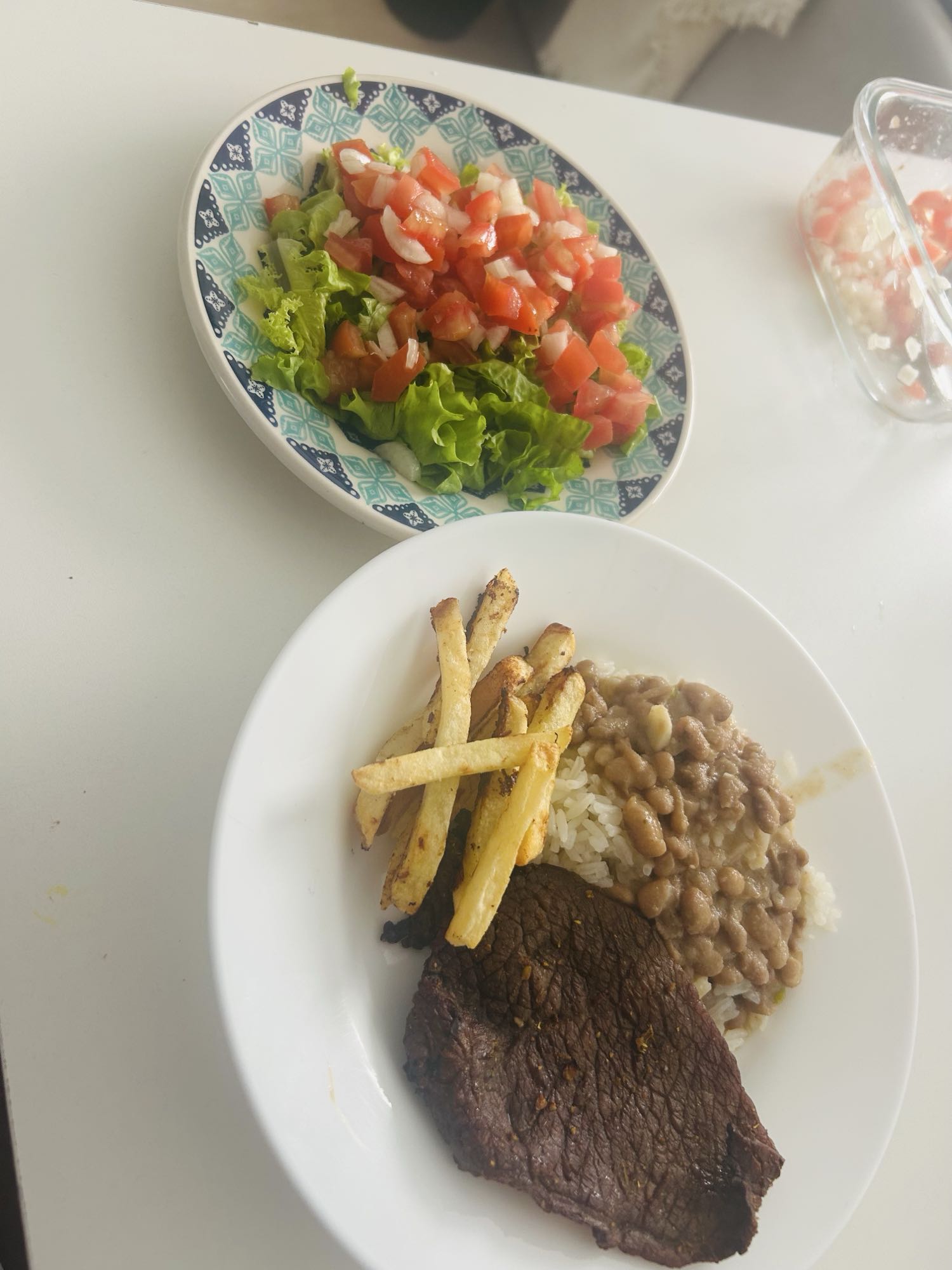 Arroz, feijão e bife