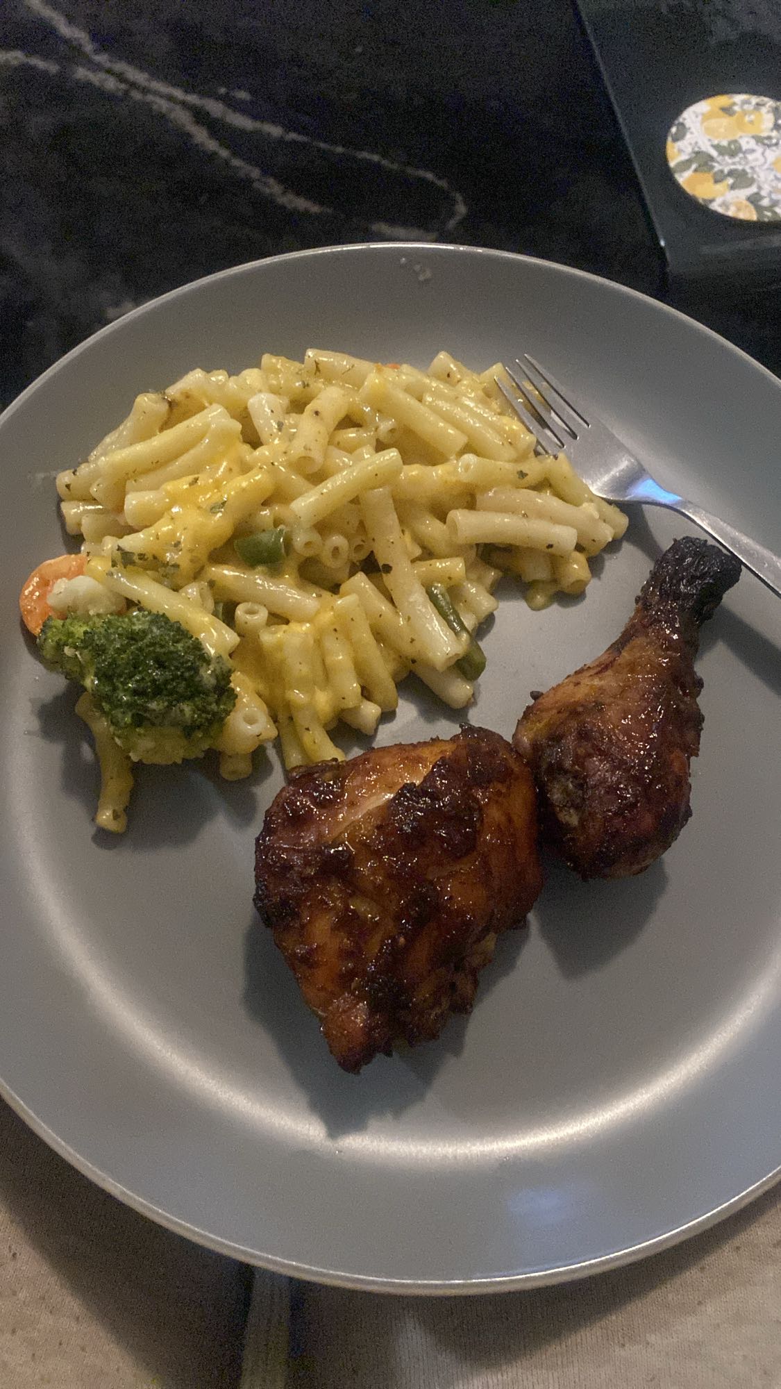 BBQ Chicken with Mac and Veg