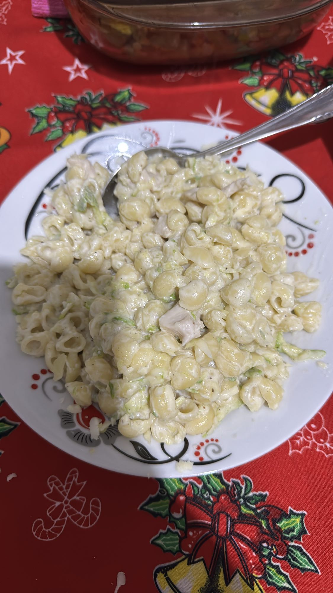 Creamy pasta salad