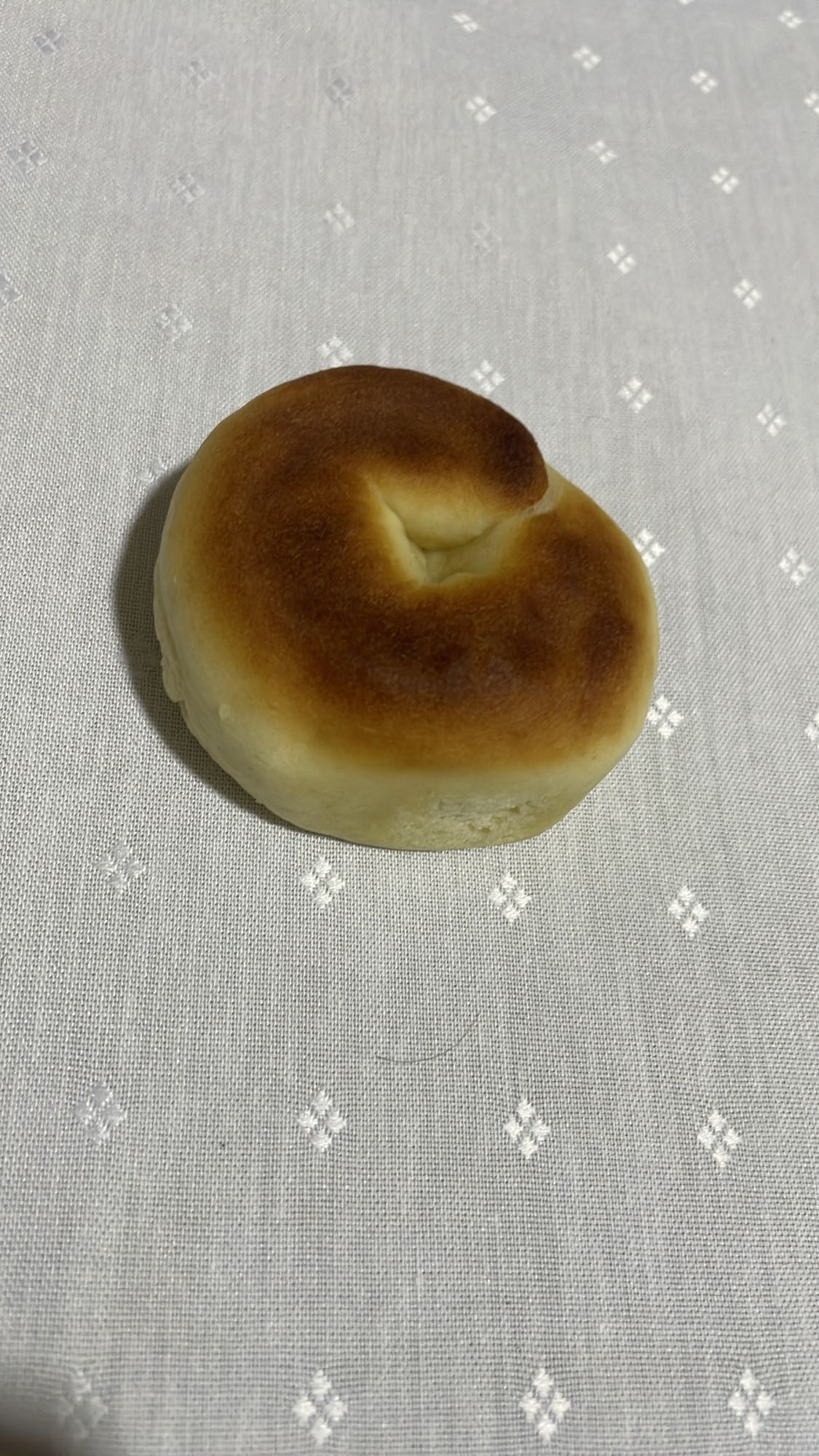 Plain bread roll
