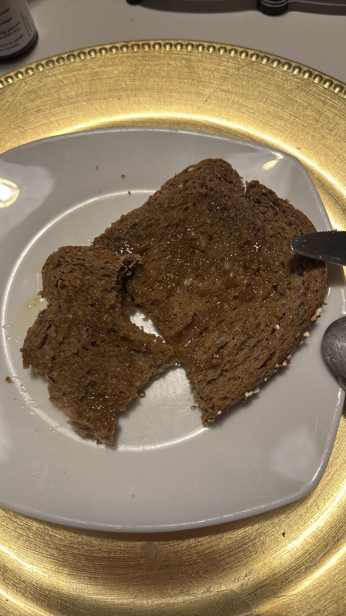 Volkorenbrood met honing