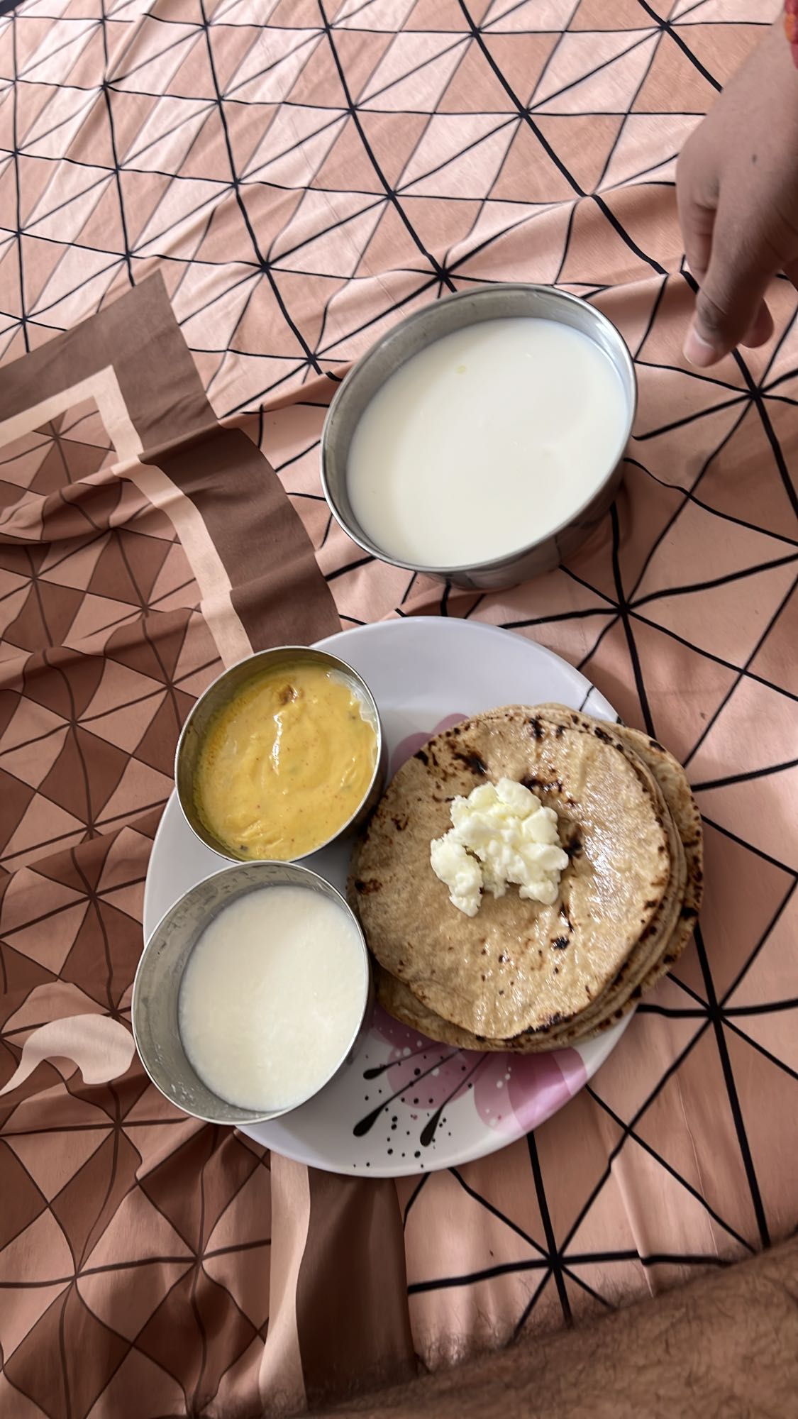 Roti with curd and butter