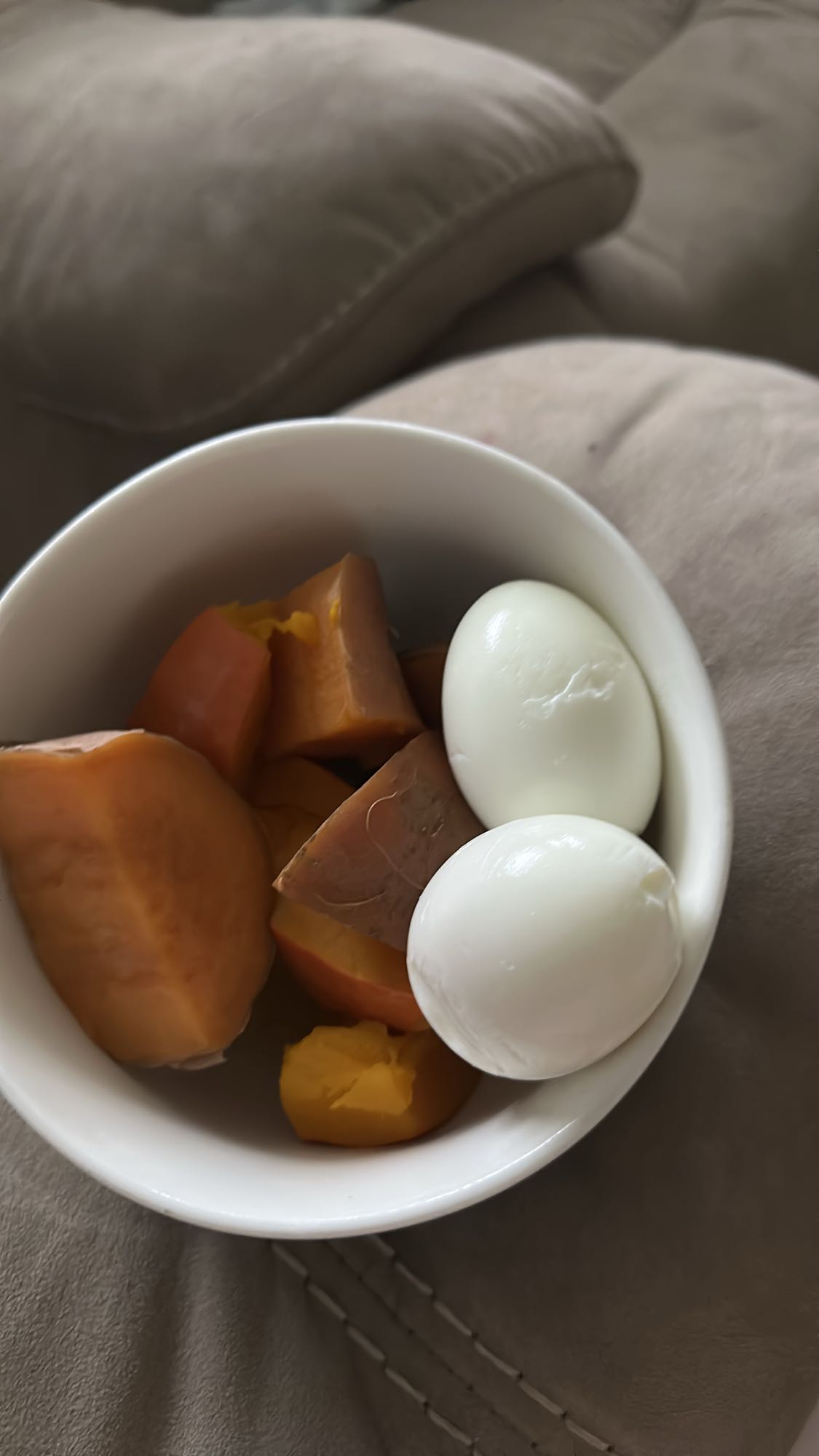 Telur rebus & ubi jalar