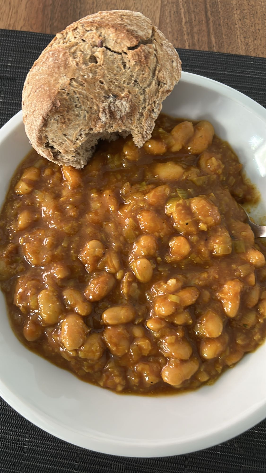Bohnen Eintopf mit Brot