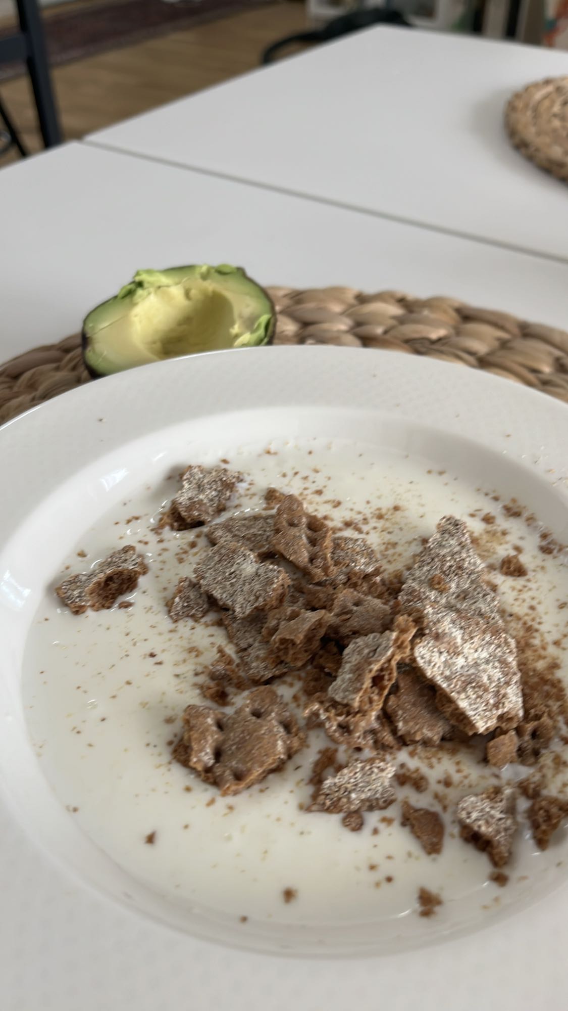 Fil med fullkorn och avokado