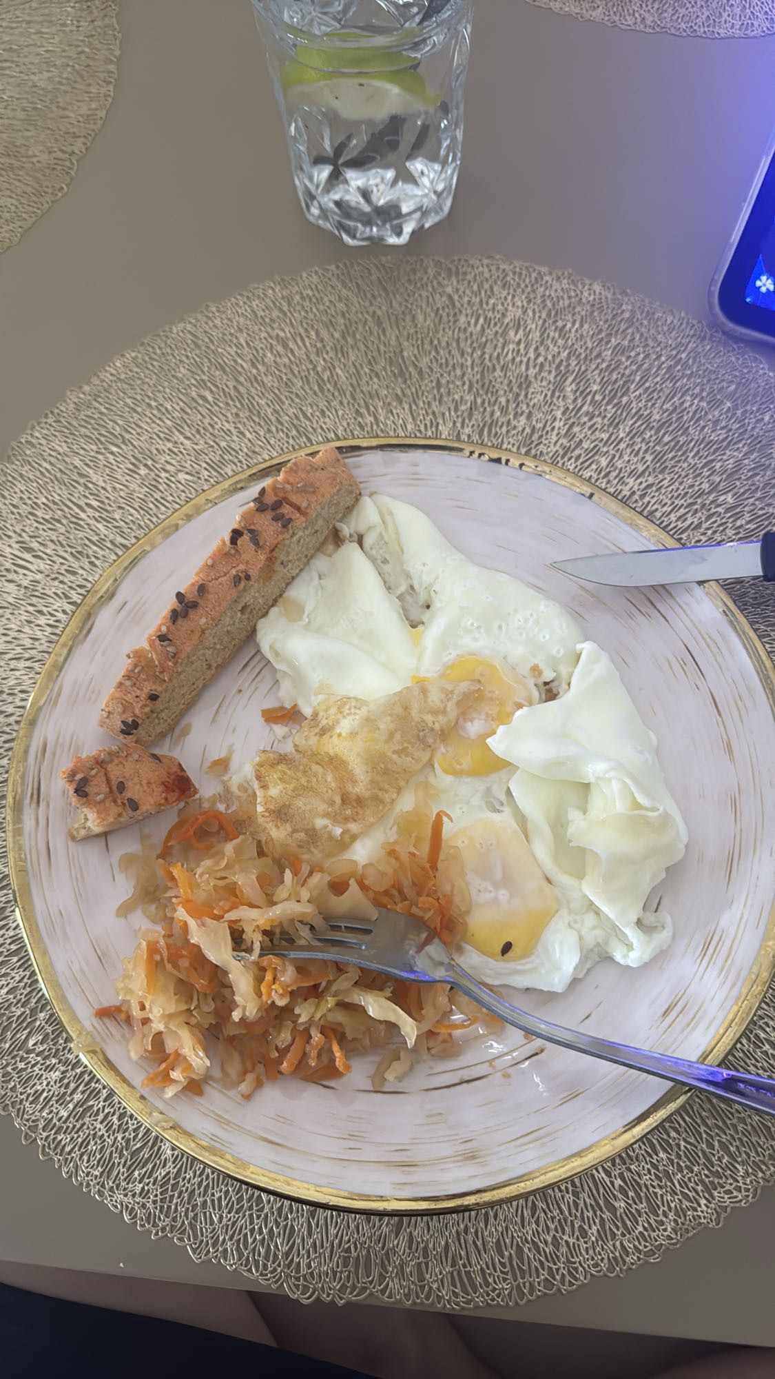 Яйца с капустой