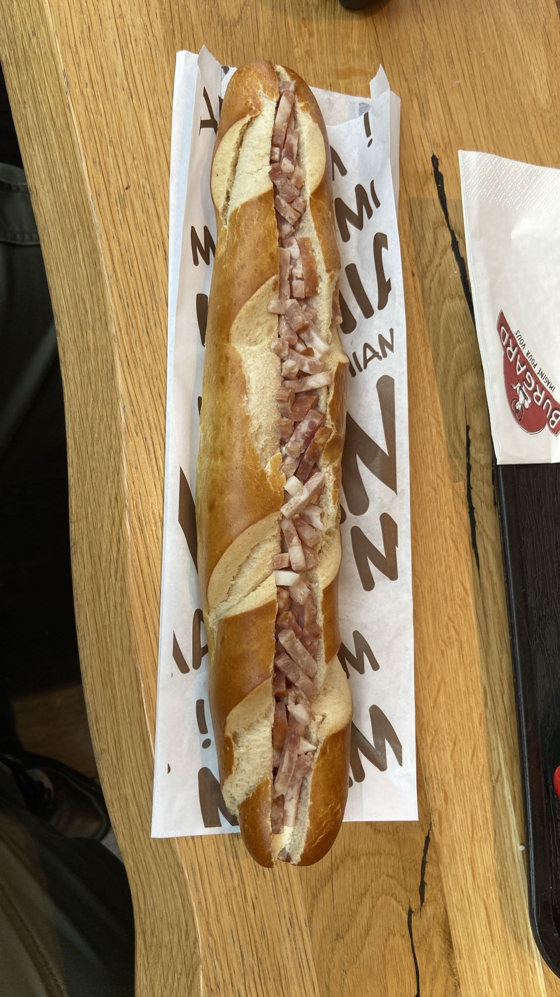 Sandwich jambon sur bretzel