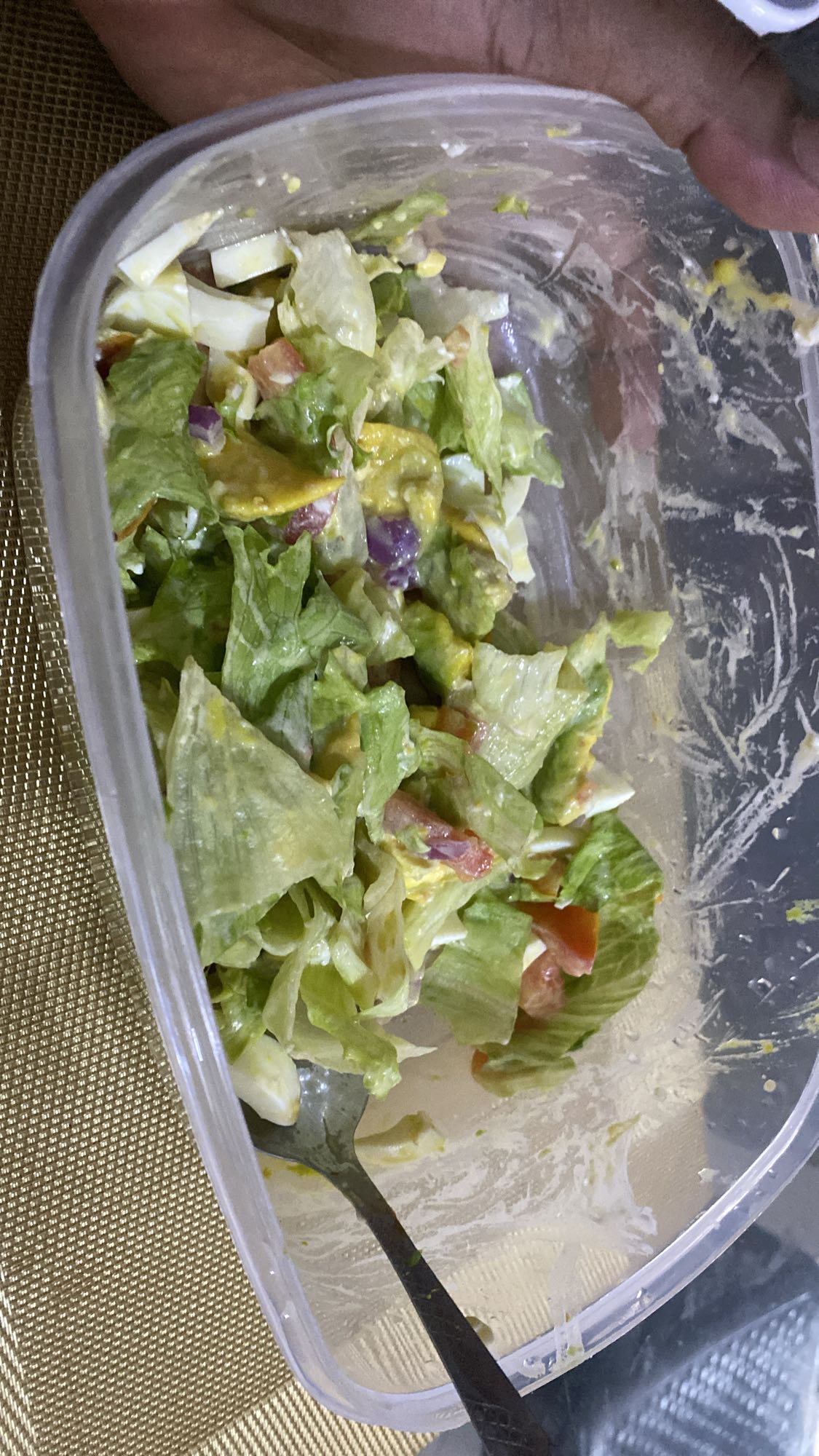 ensalada con aguacate