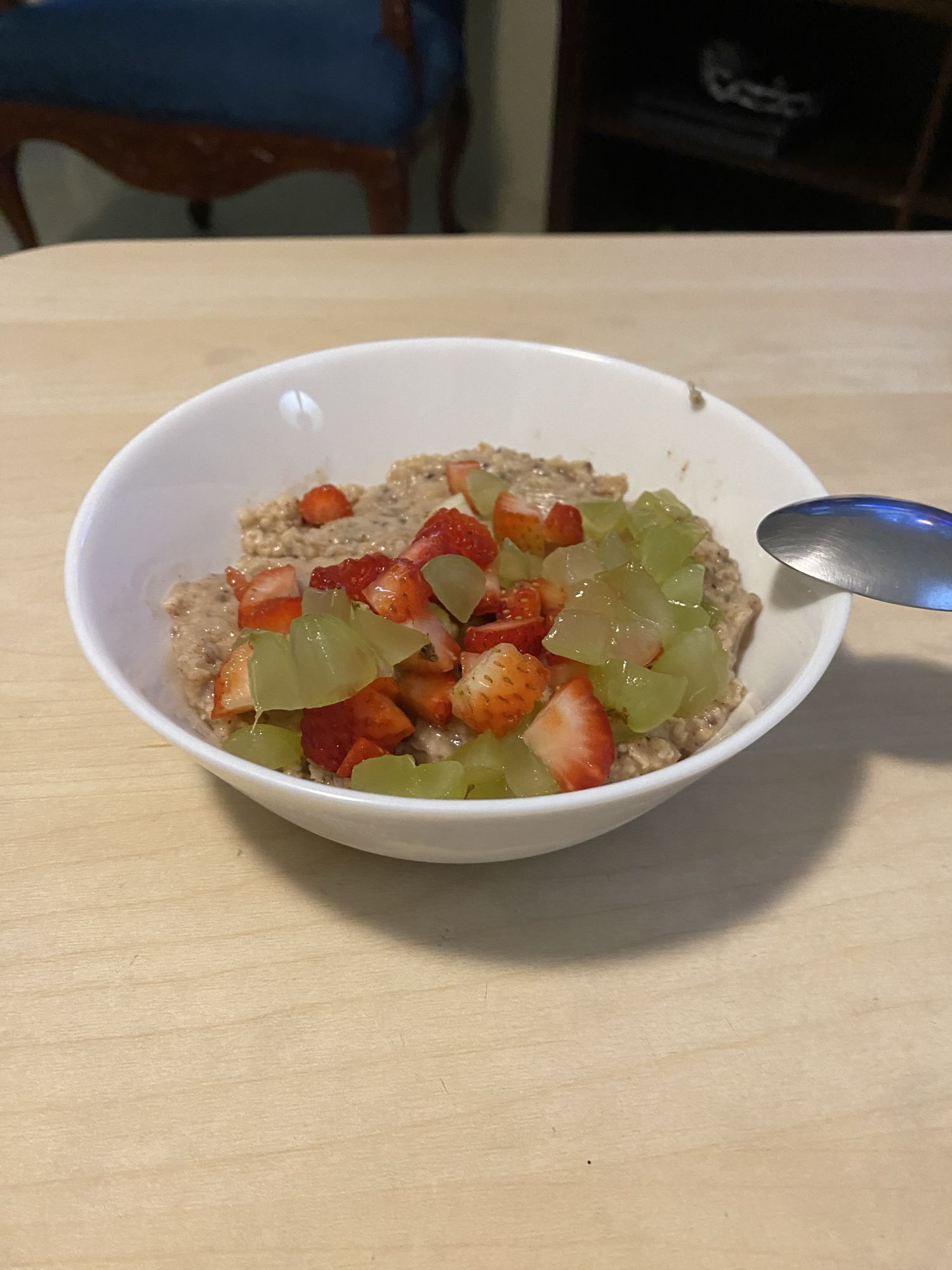 Avena con frutas frescas