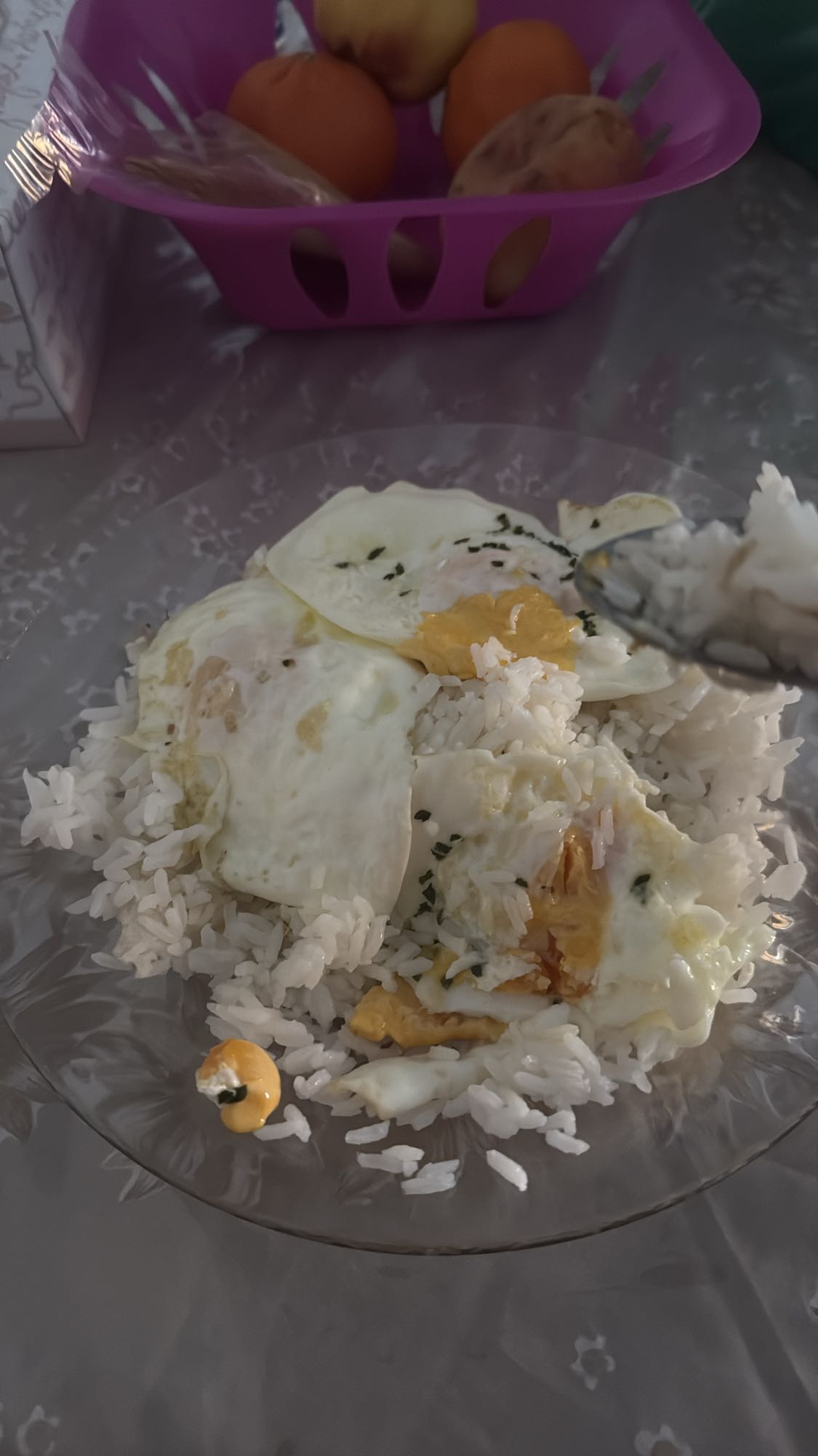 arroz con huevos fritos