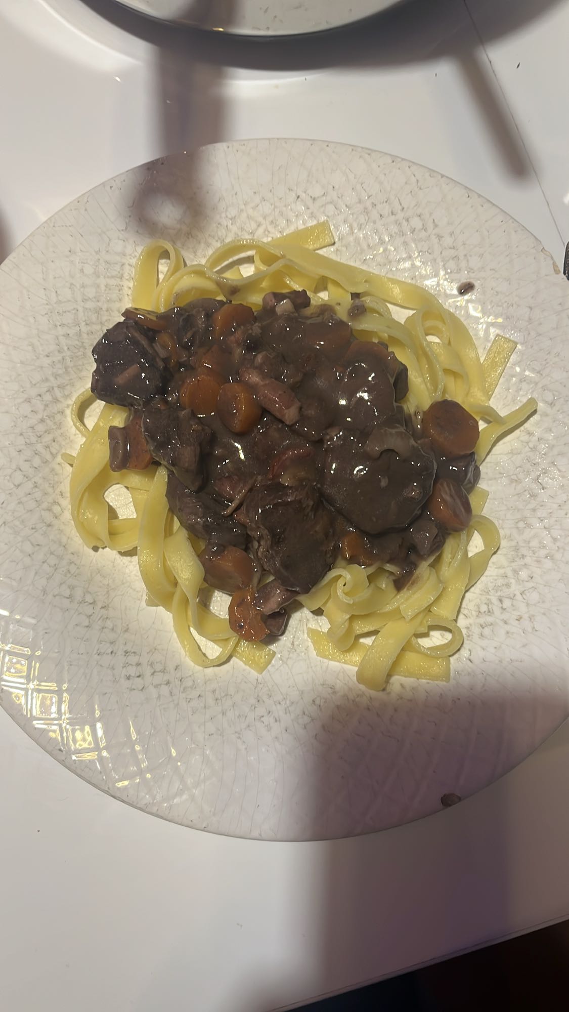 Boeuf bourguignon avec tagliatelles