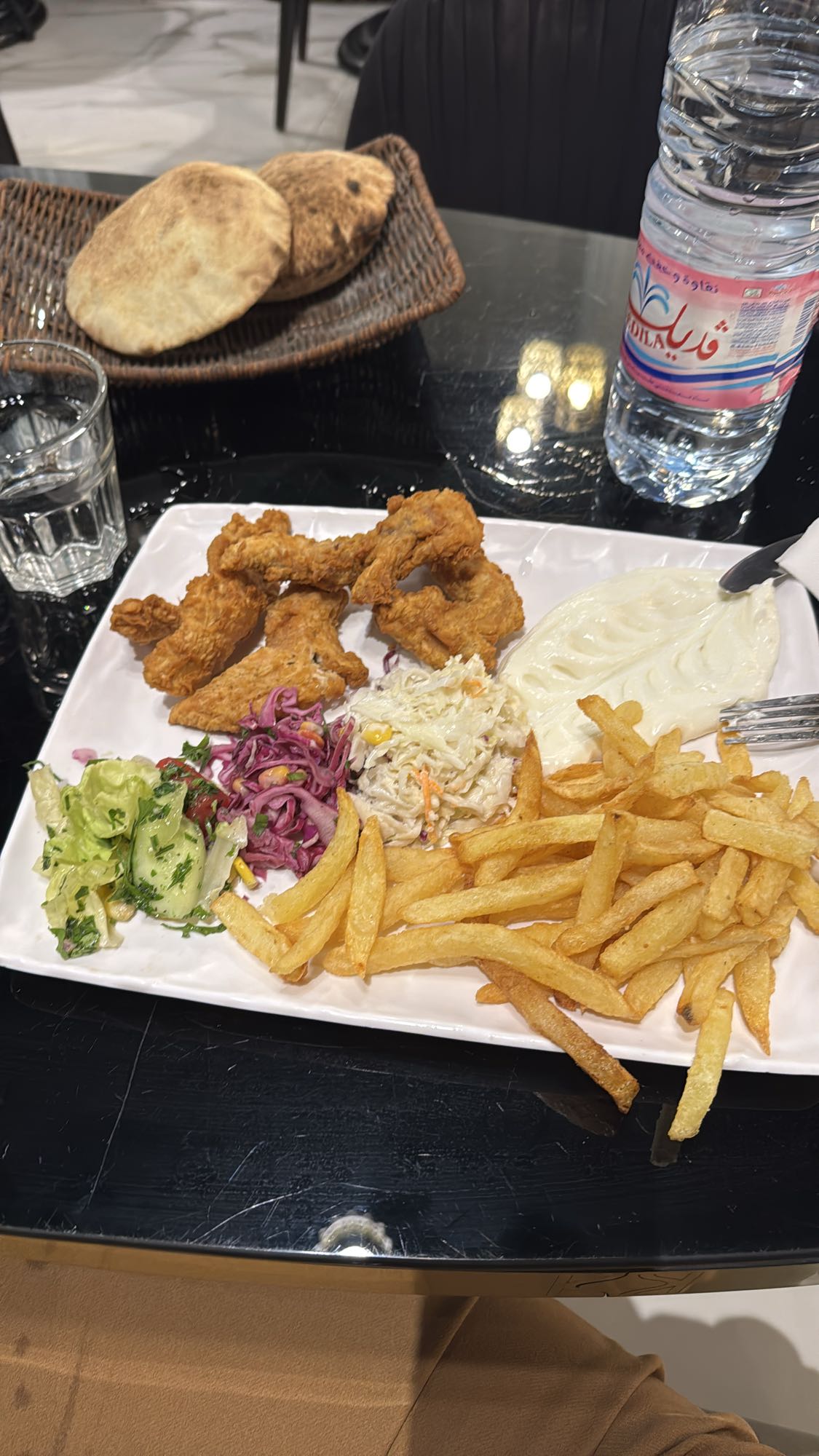 жареная курица с гарниром