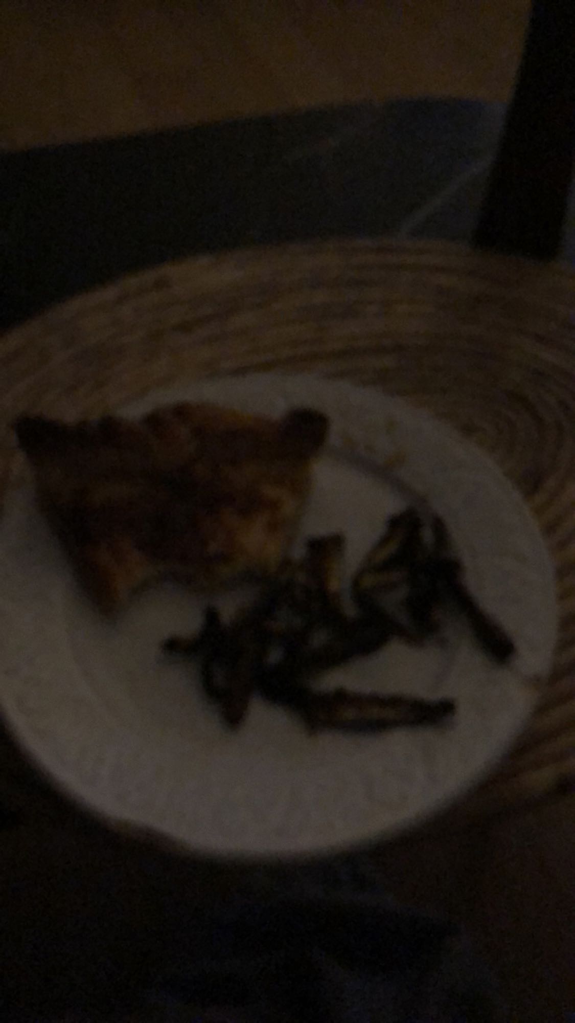 Part de pizza et frites