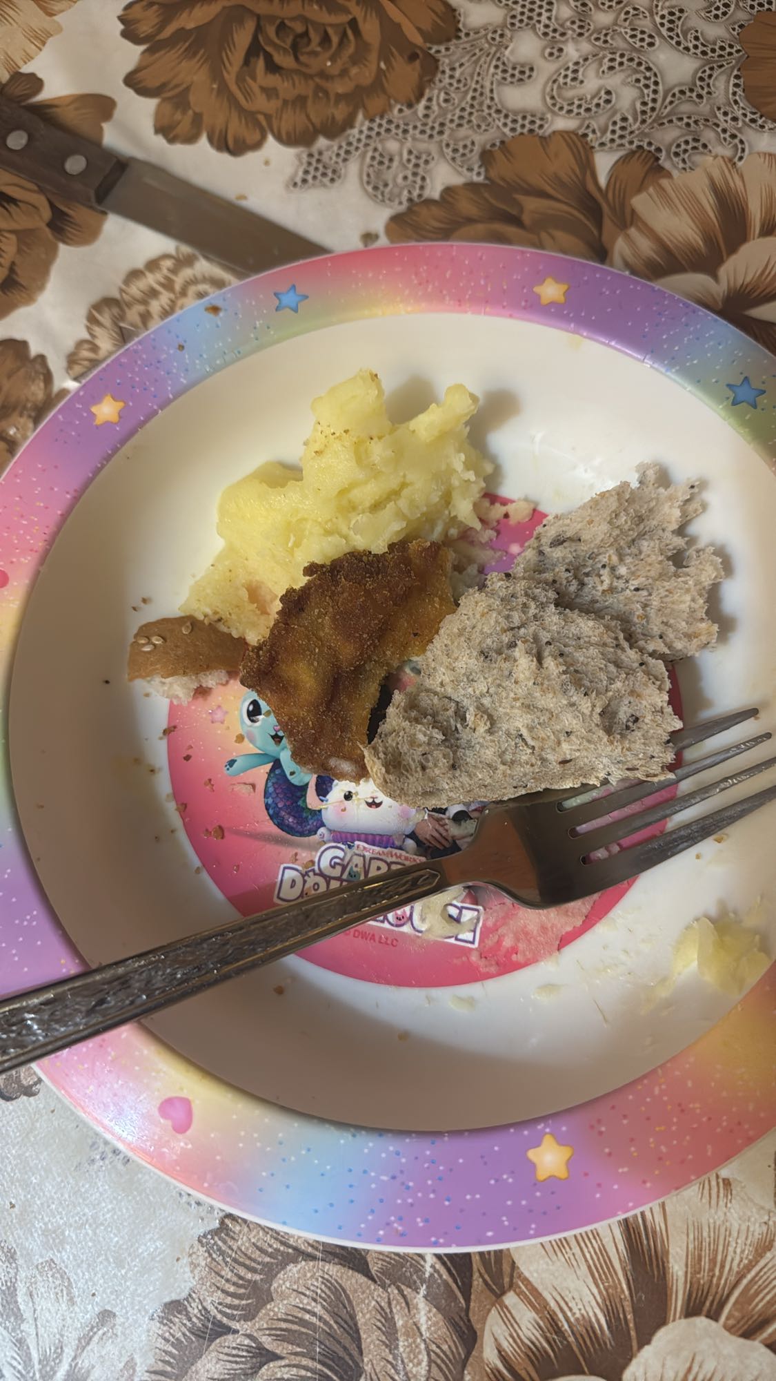 Piure, snitel, paine