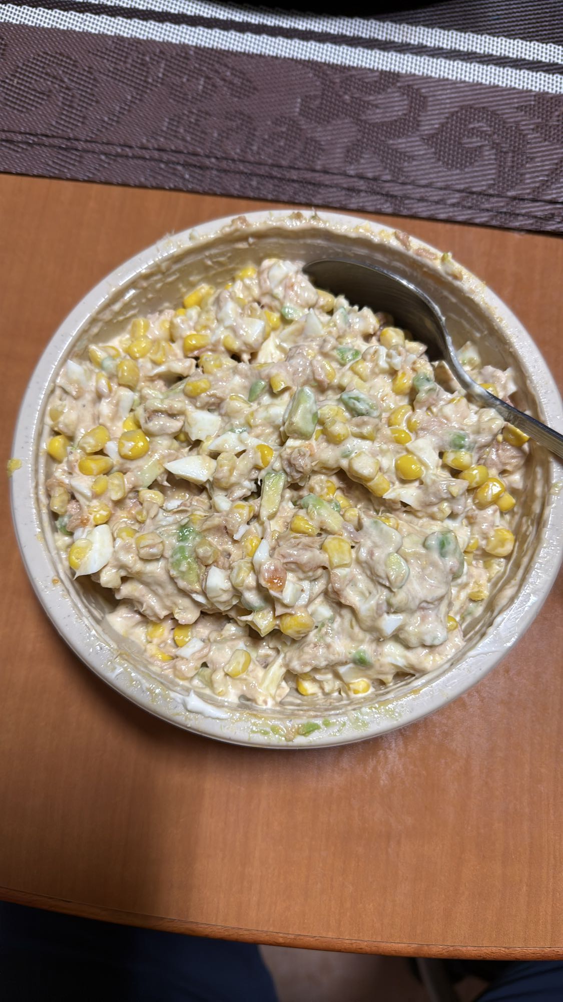 ensalada de atún cremosa