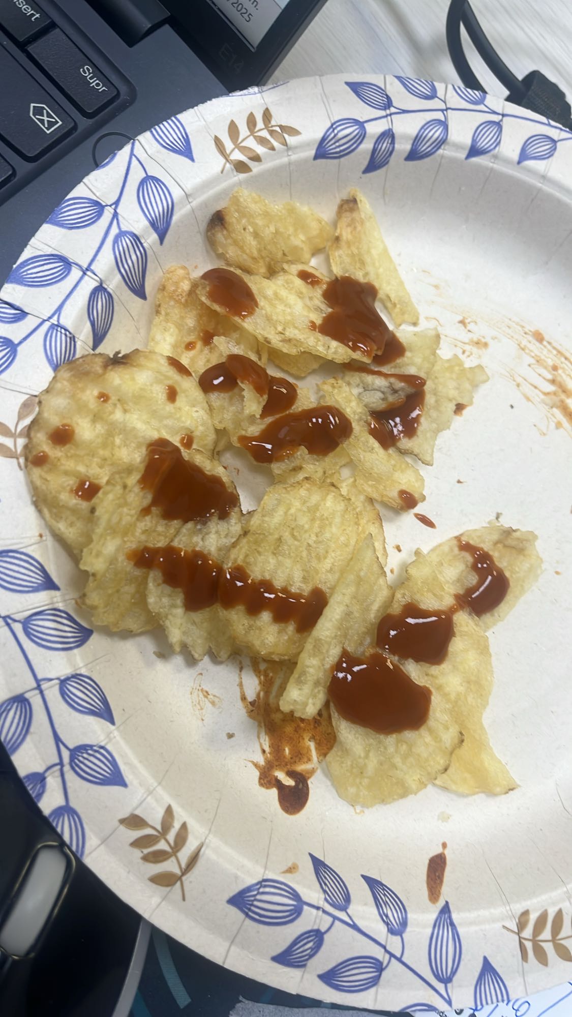 papas fritas con salsa