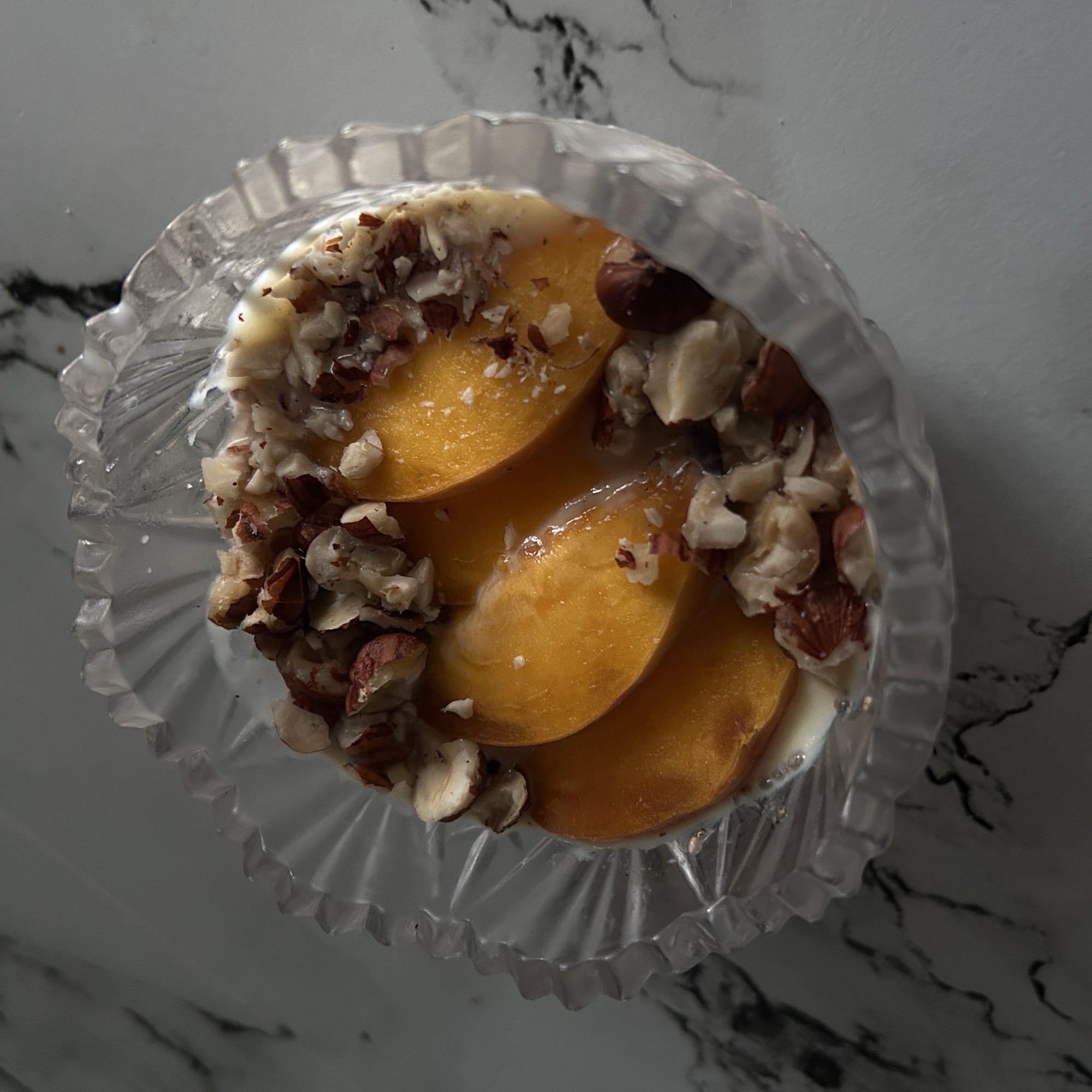 Yoğurtlu meyve kasesi