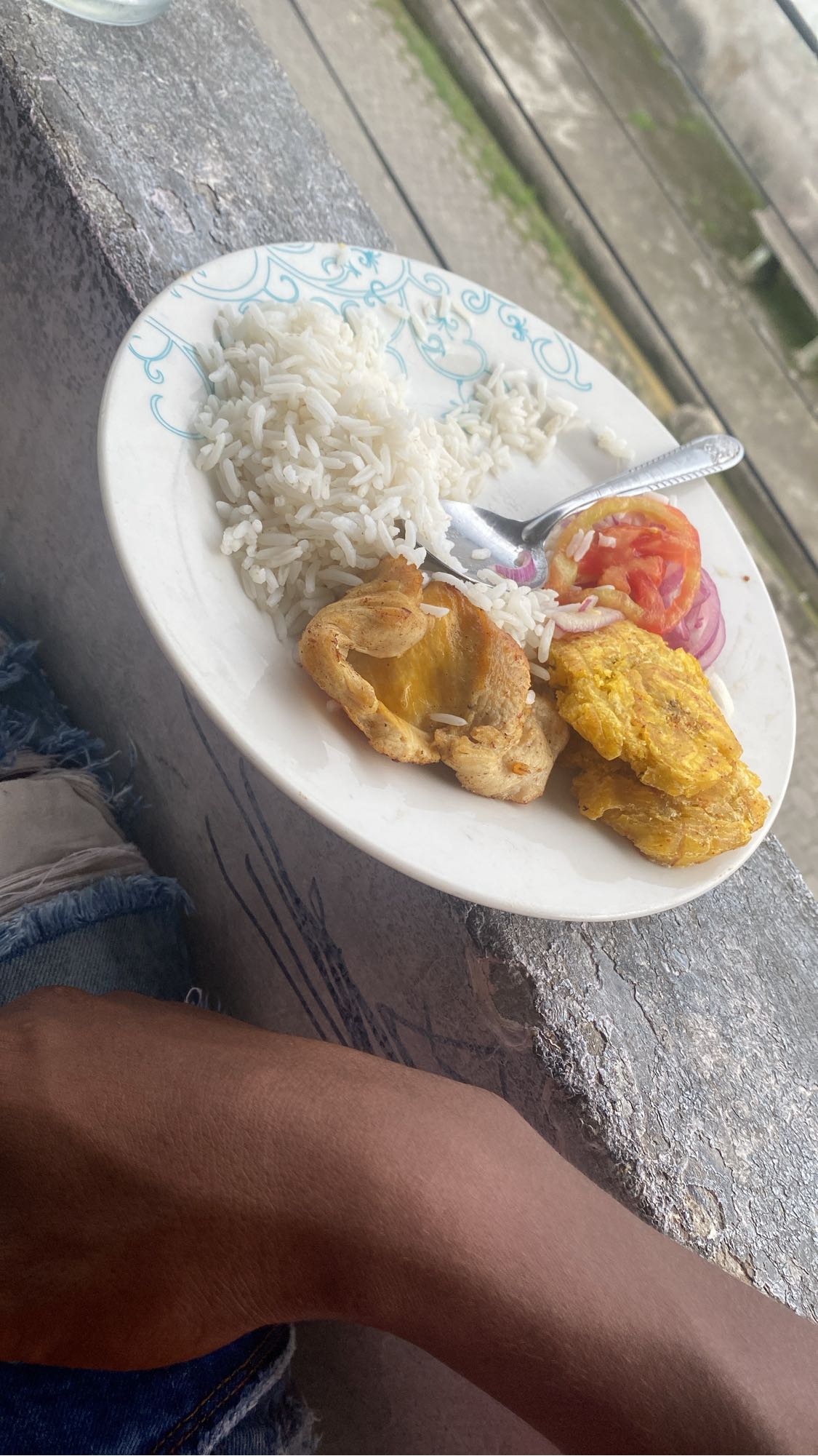 Arroz, pollo y plátano