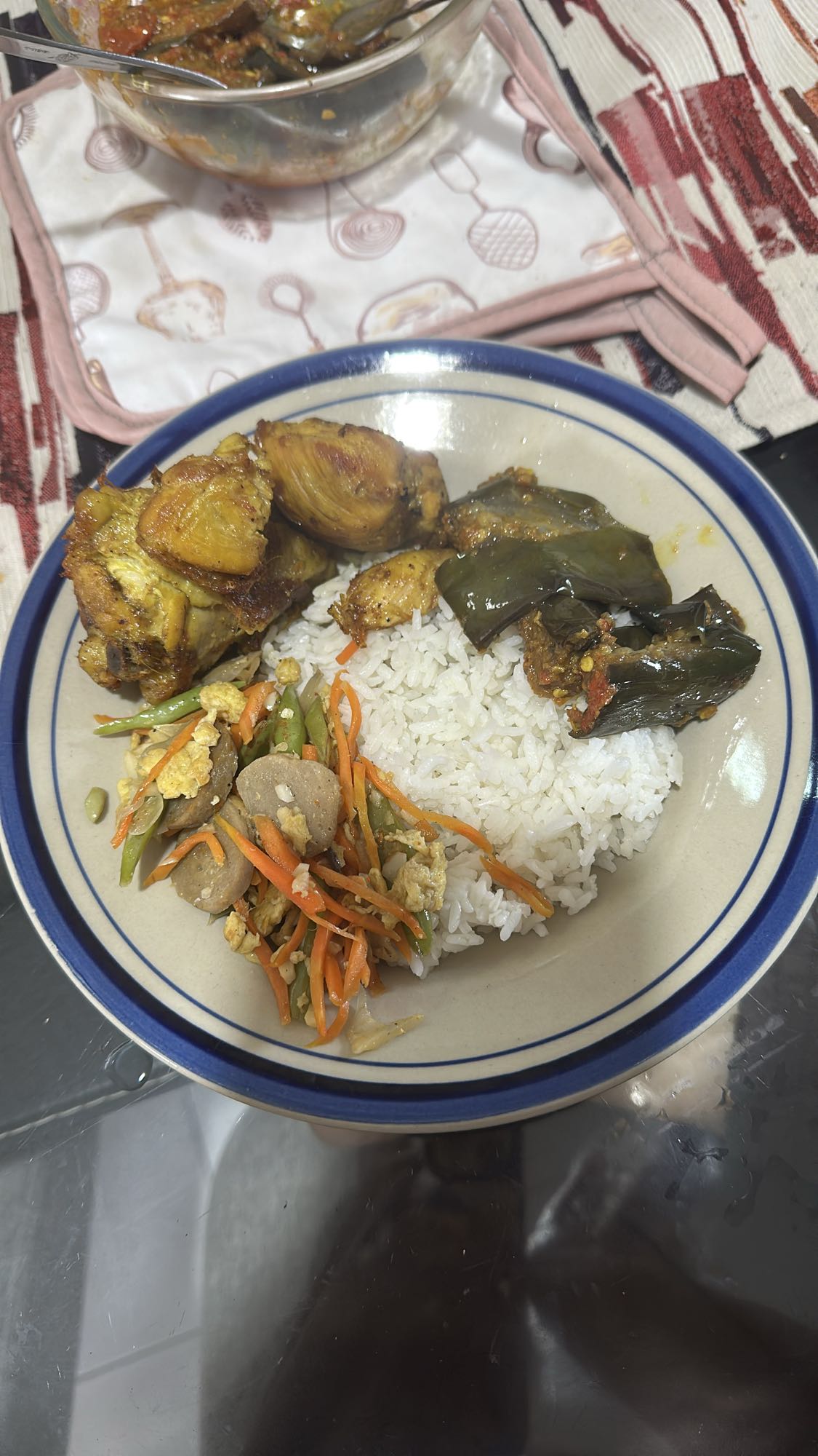 Rice with chicken & veggies