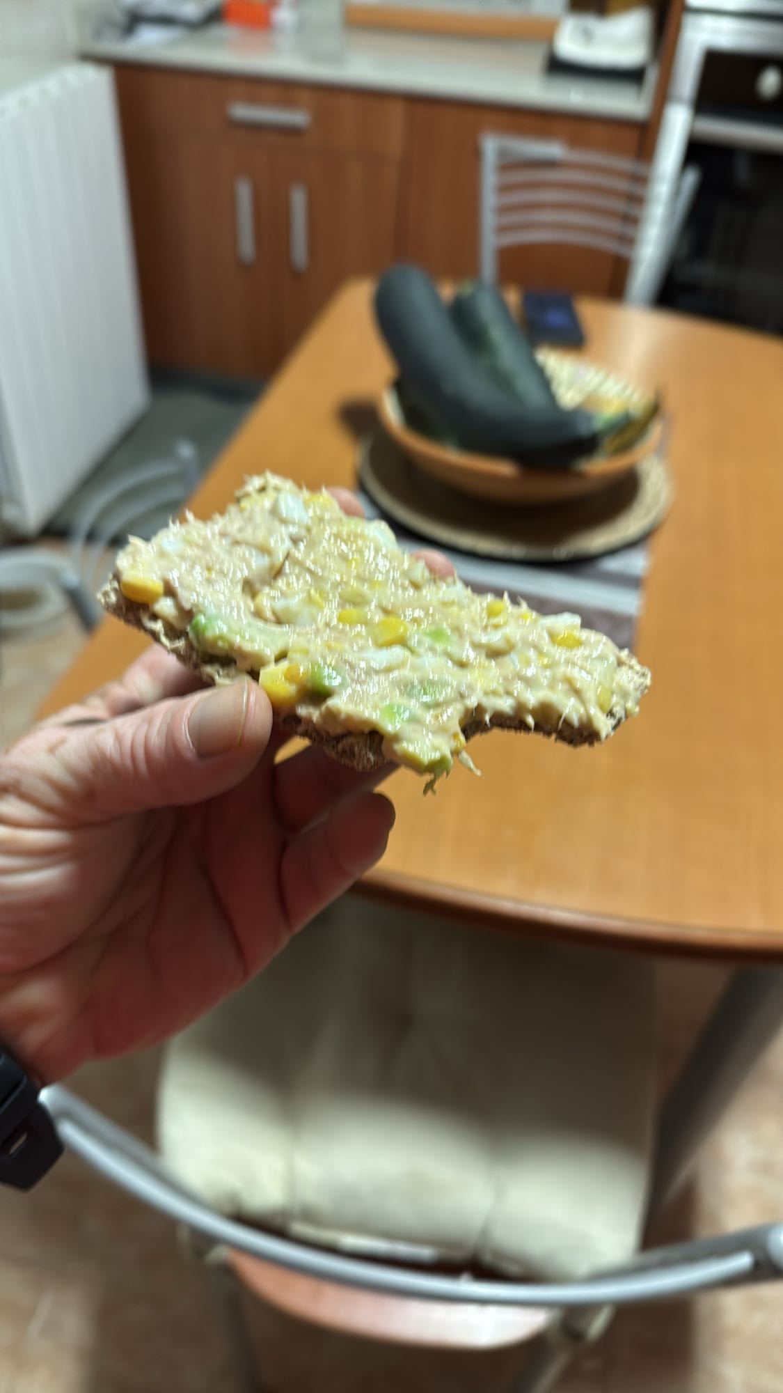 Tostada de atún y maíz