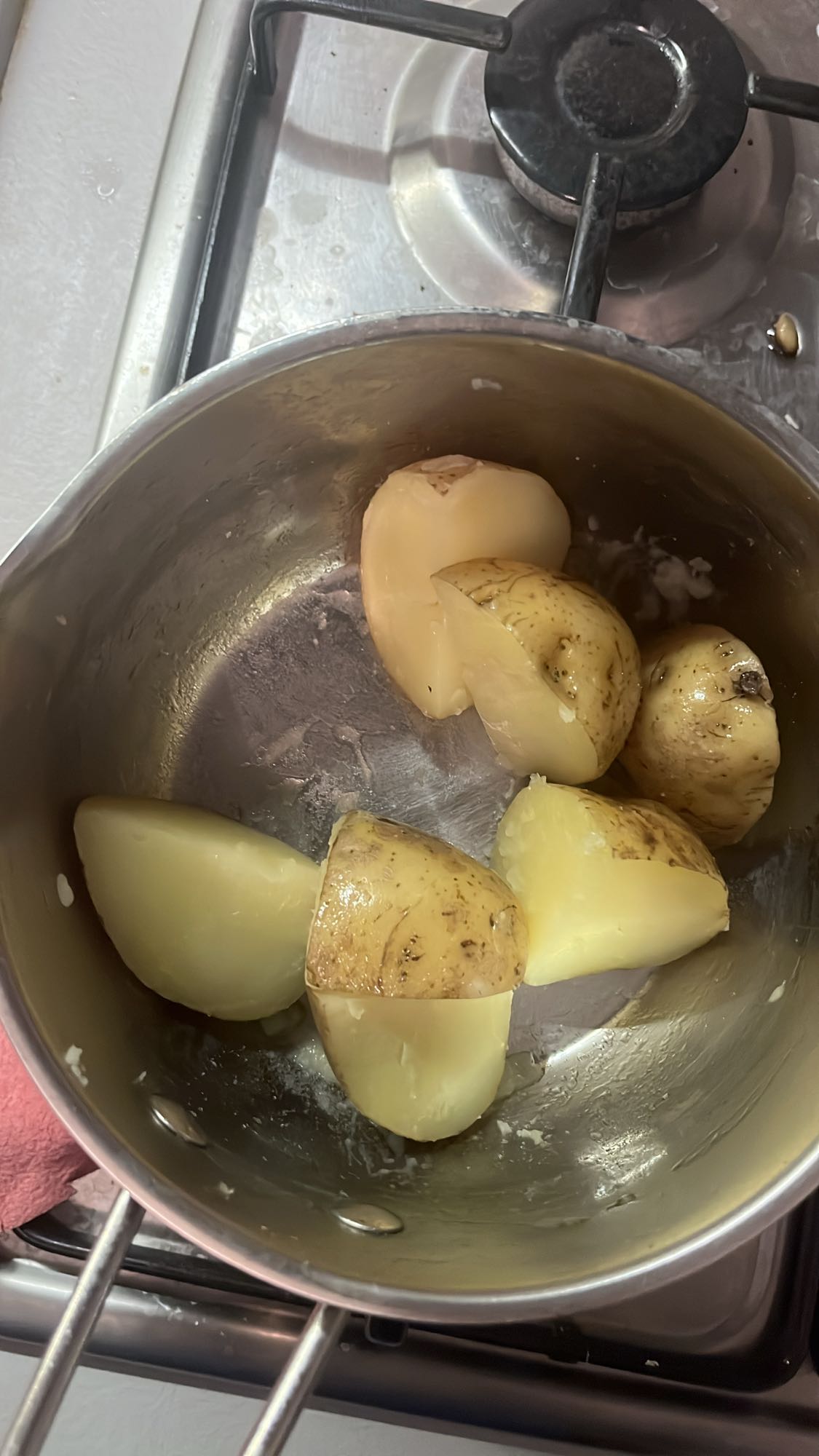 Cartofi fierți simpli