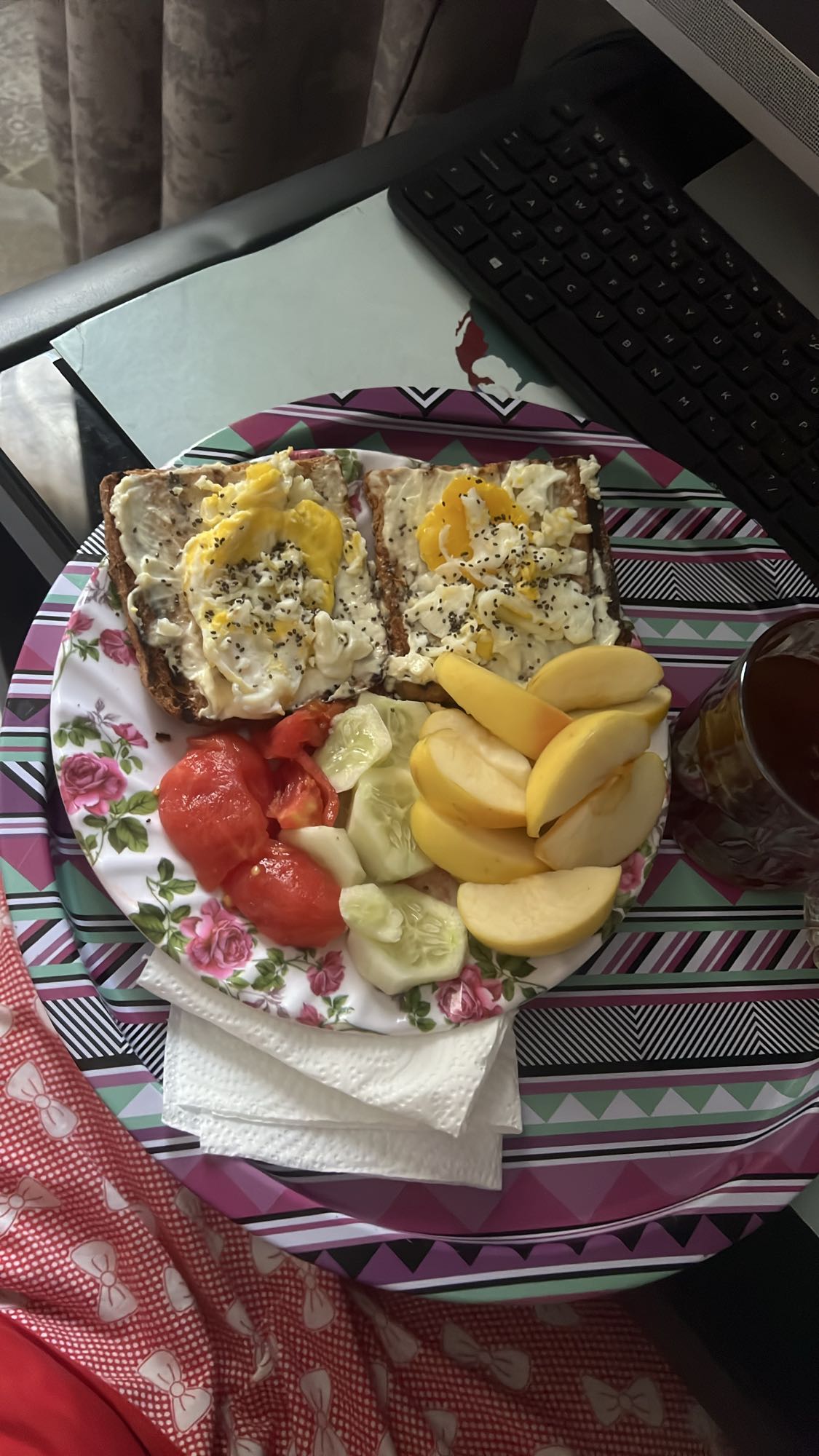 Egg Toast with Fruits