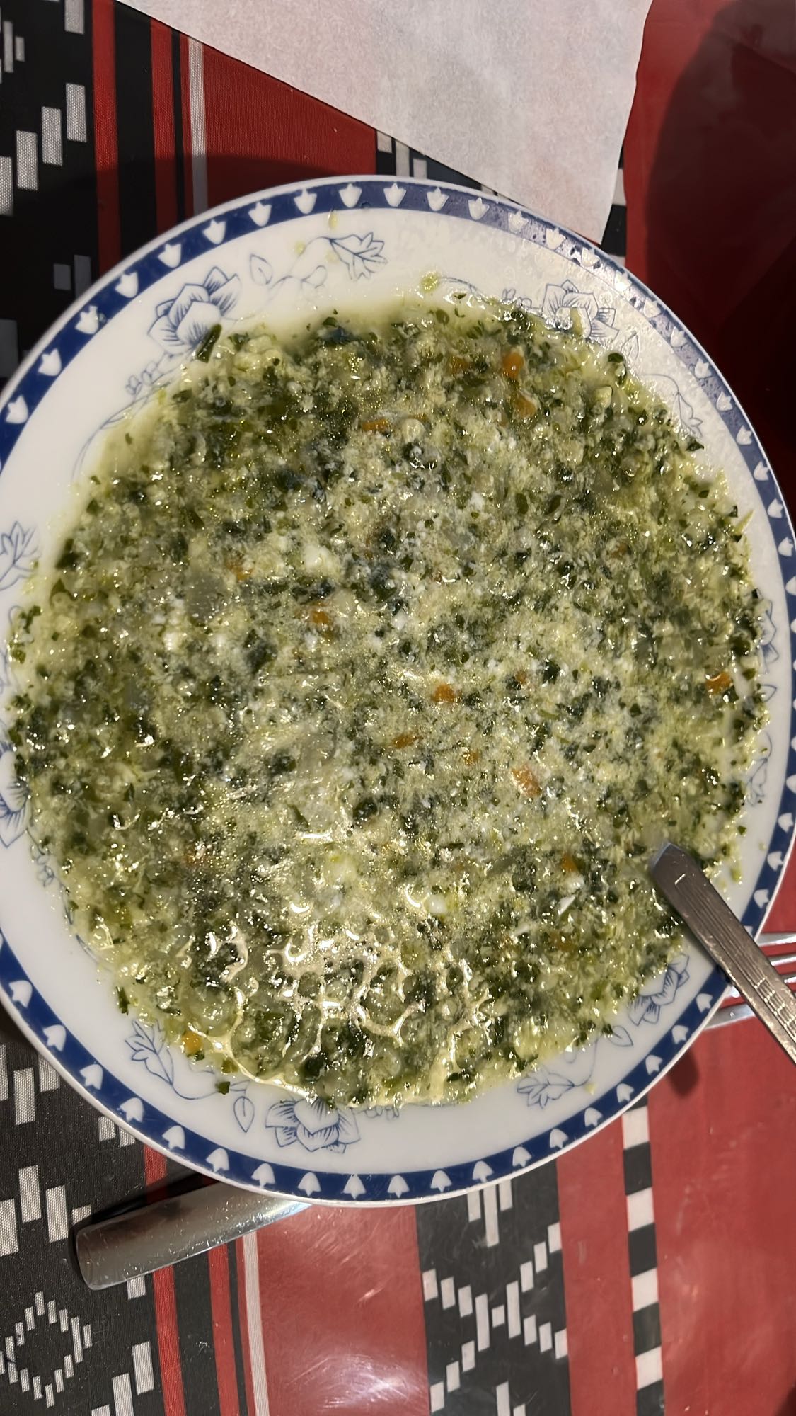 Спаначена супа с яйце