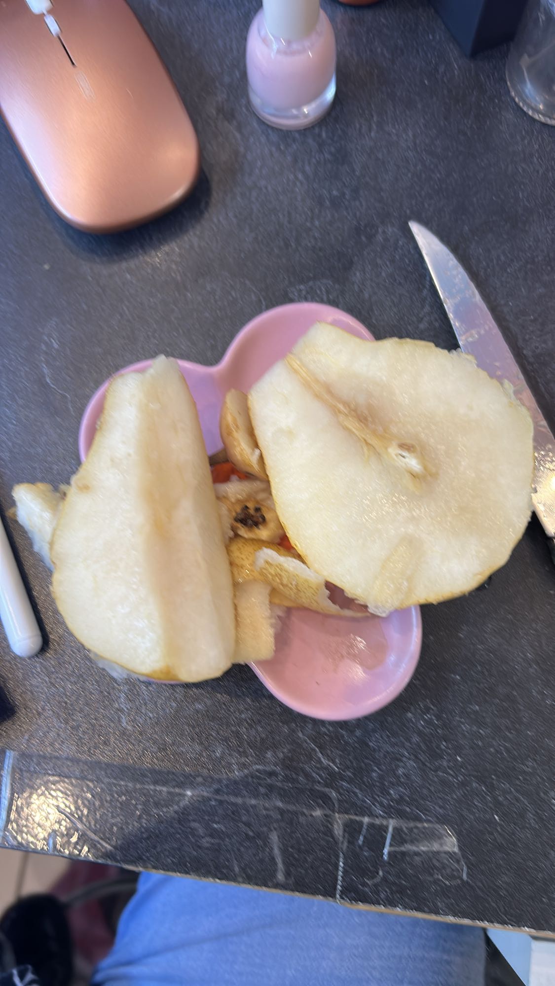 Tranches de poire fraîche