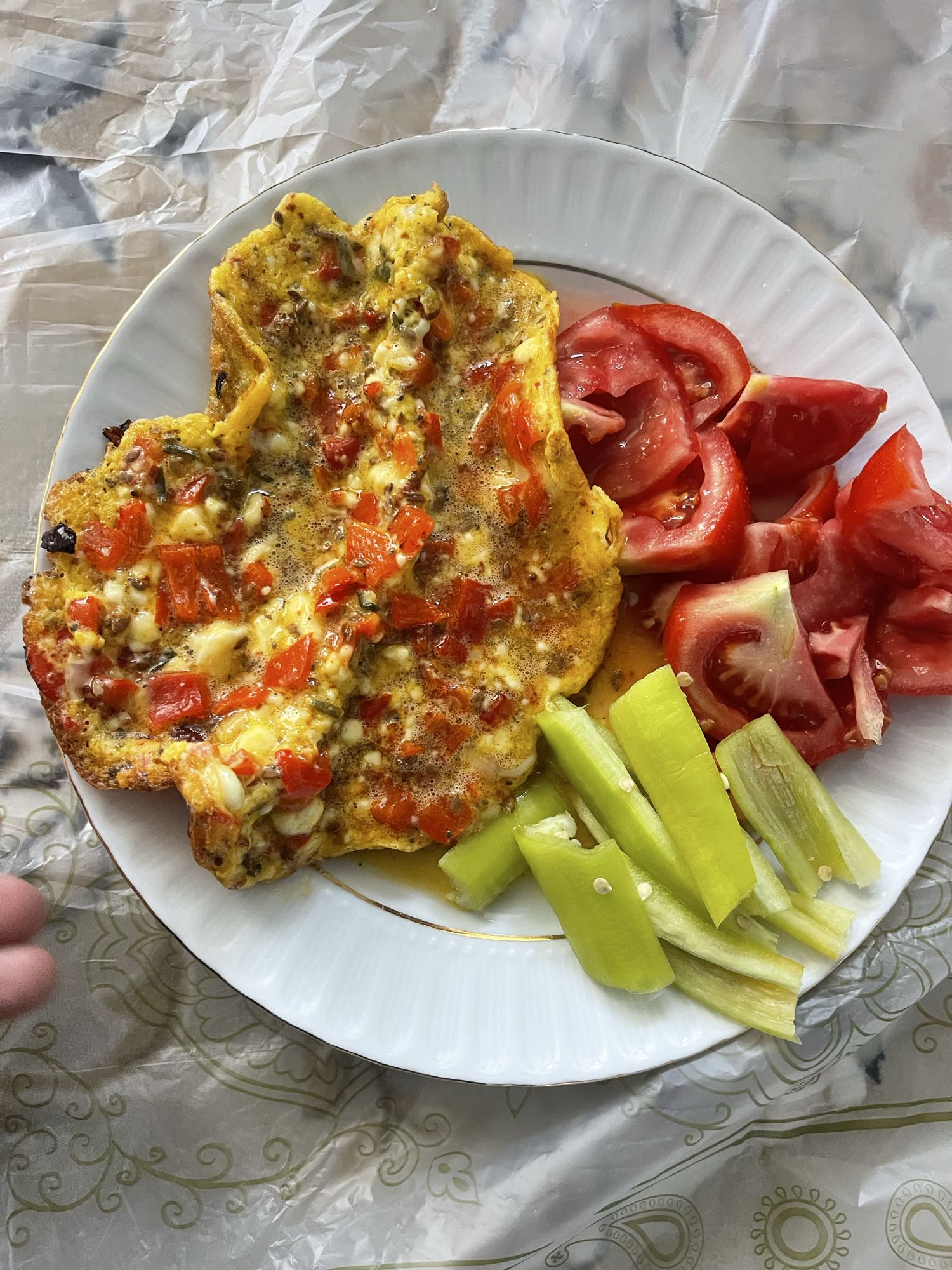 Sebzeli omlet tabağı