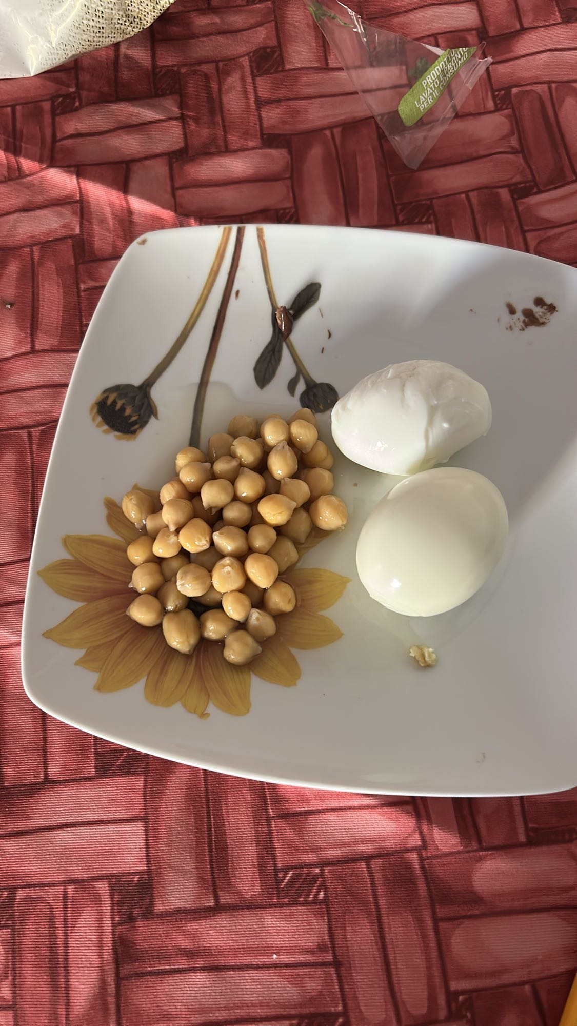 Yumurta ve Nohut Tabağı