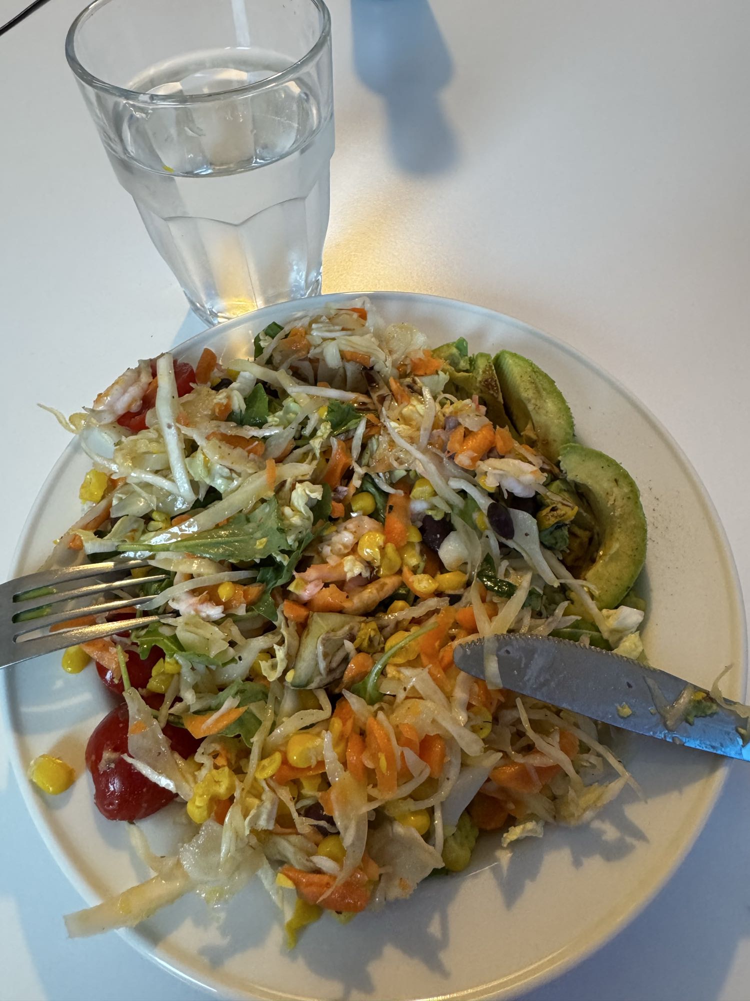 Blandad grönsakssallad