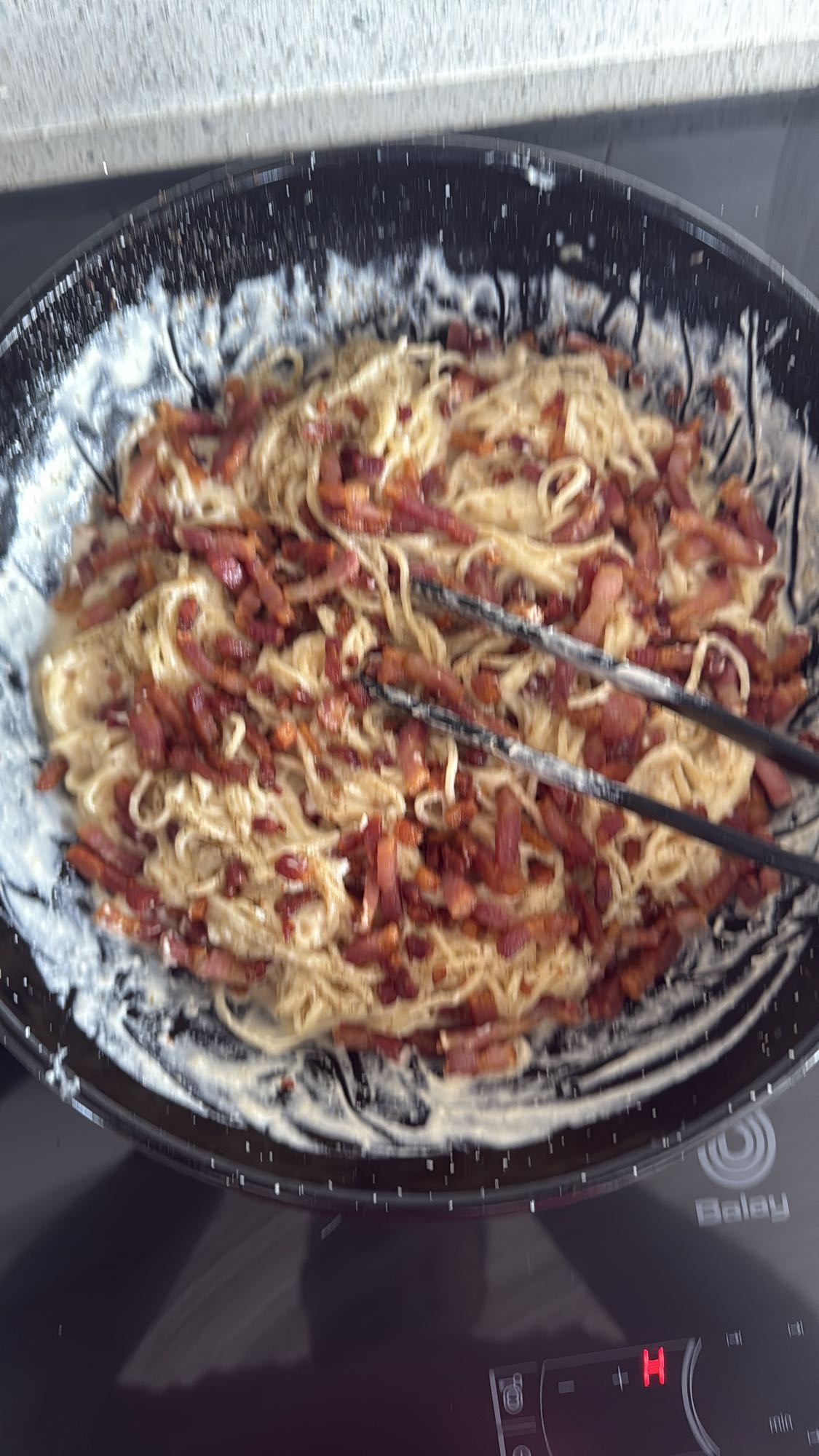 pasta con bacon y crema